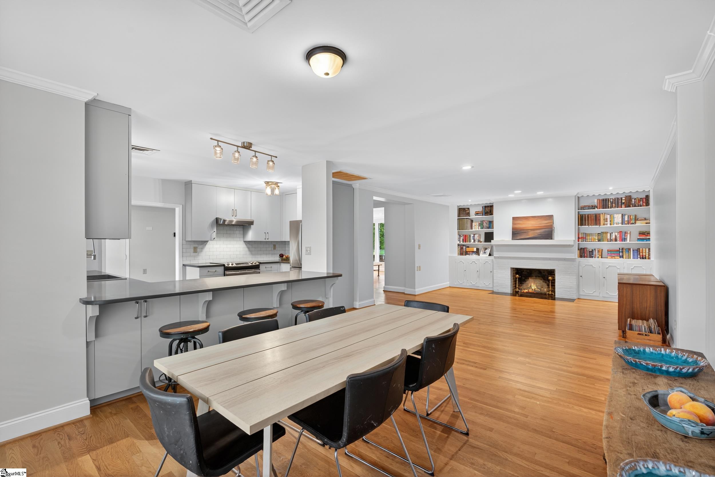 219 E Avondale Avenue Greenville, SC 29609