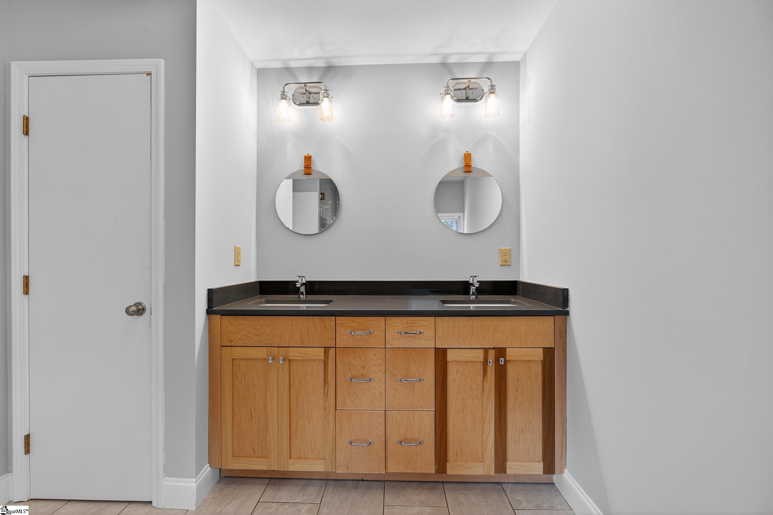 219 E Avondale Avenue Greenville, SC 29609