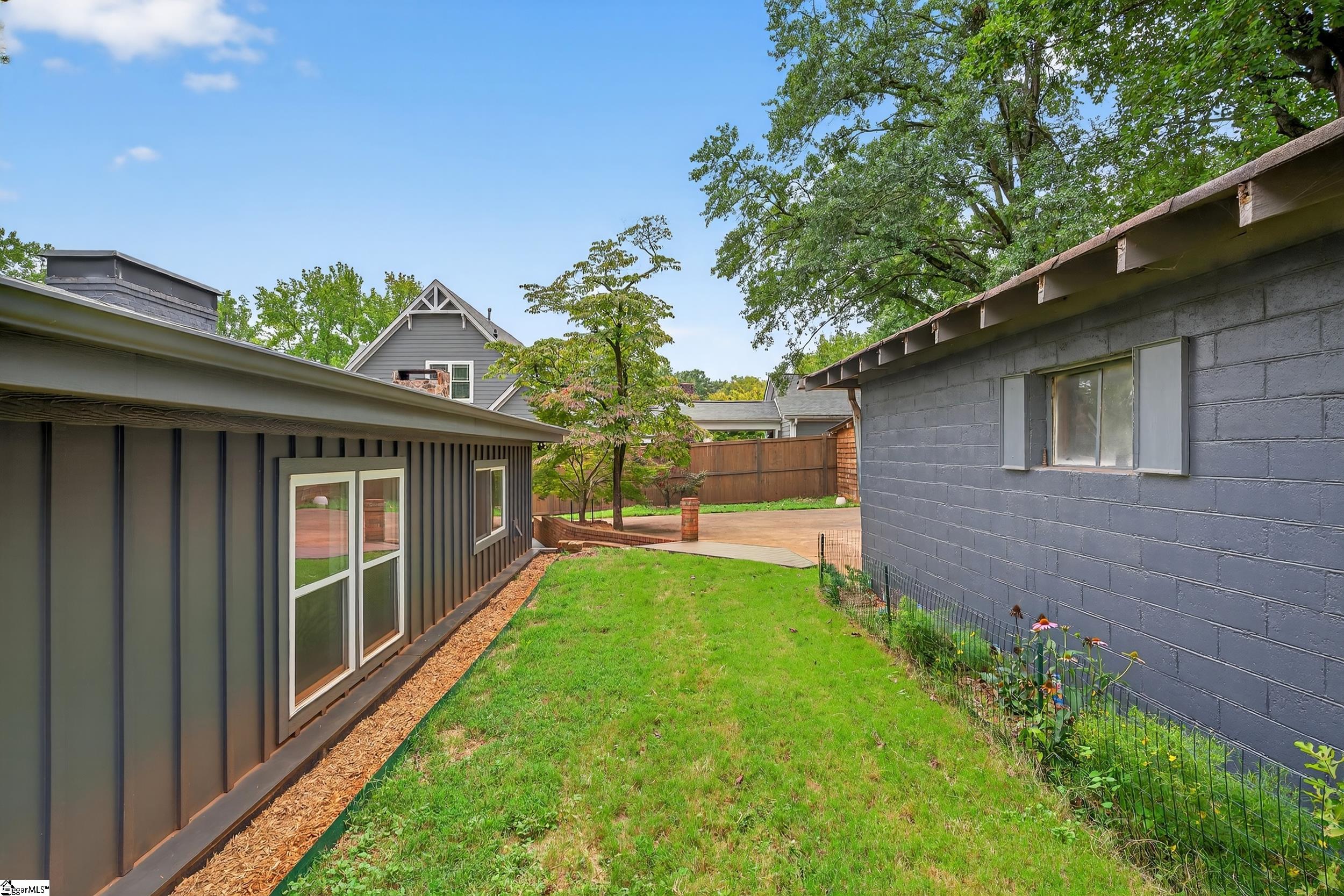 219 E Avondale Avenue Greenville, SC 29609