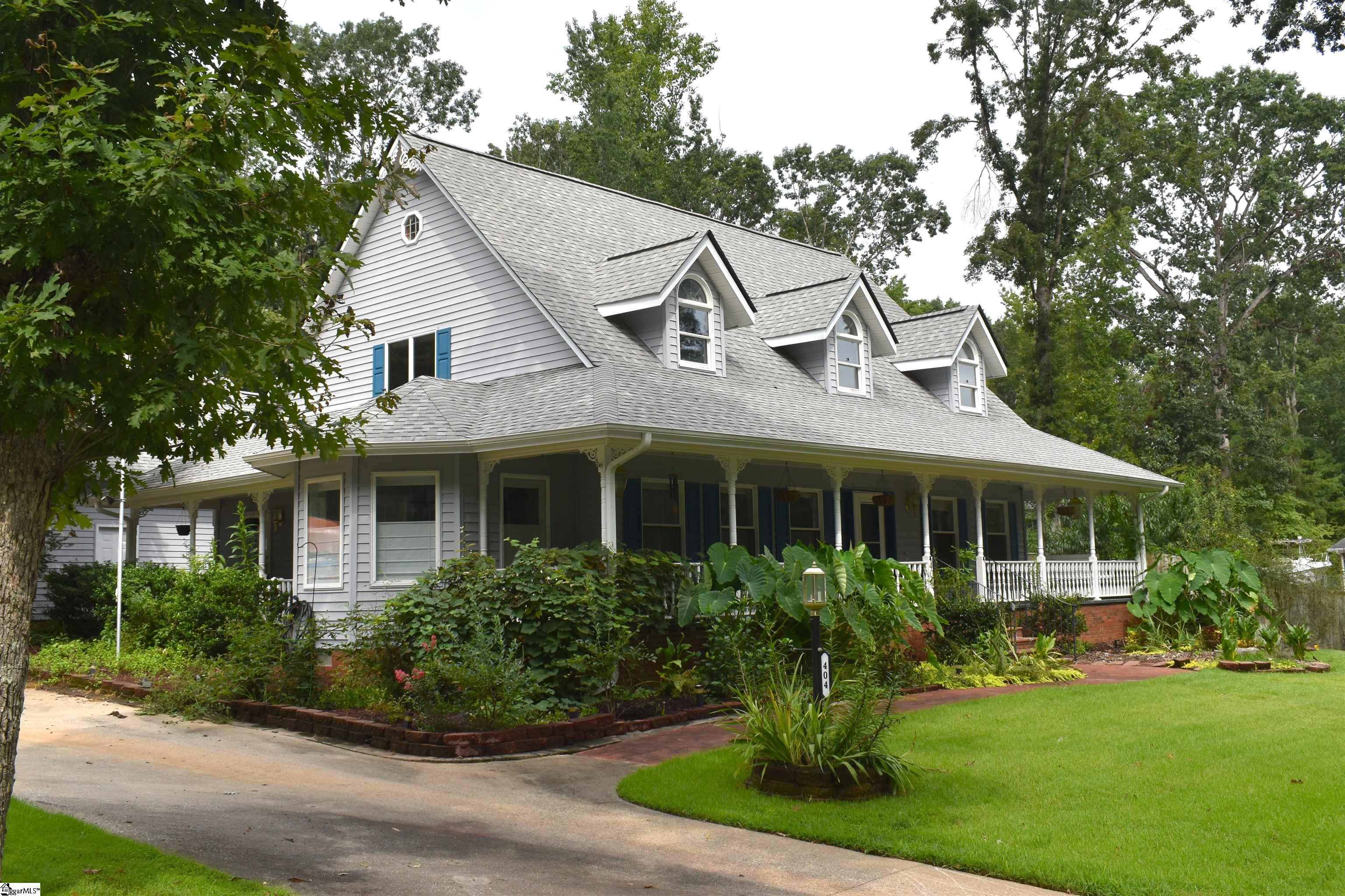 404 Hillpine Drive Simpsonville, SC 29681