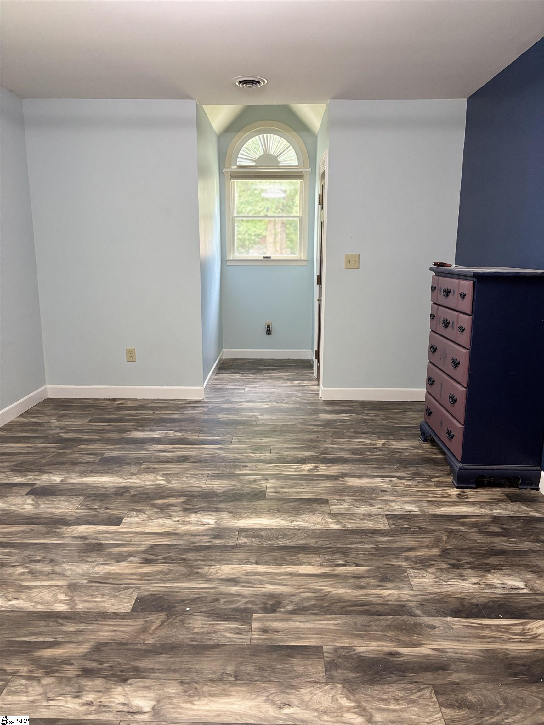 404 Hillpine Drive Simpsonville, SC 29681