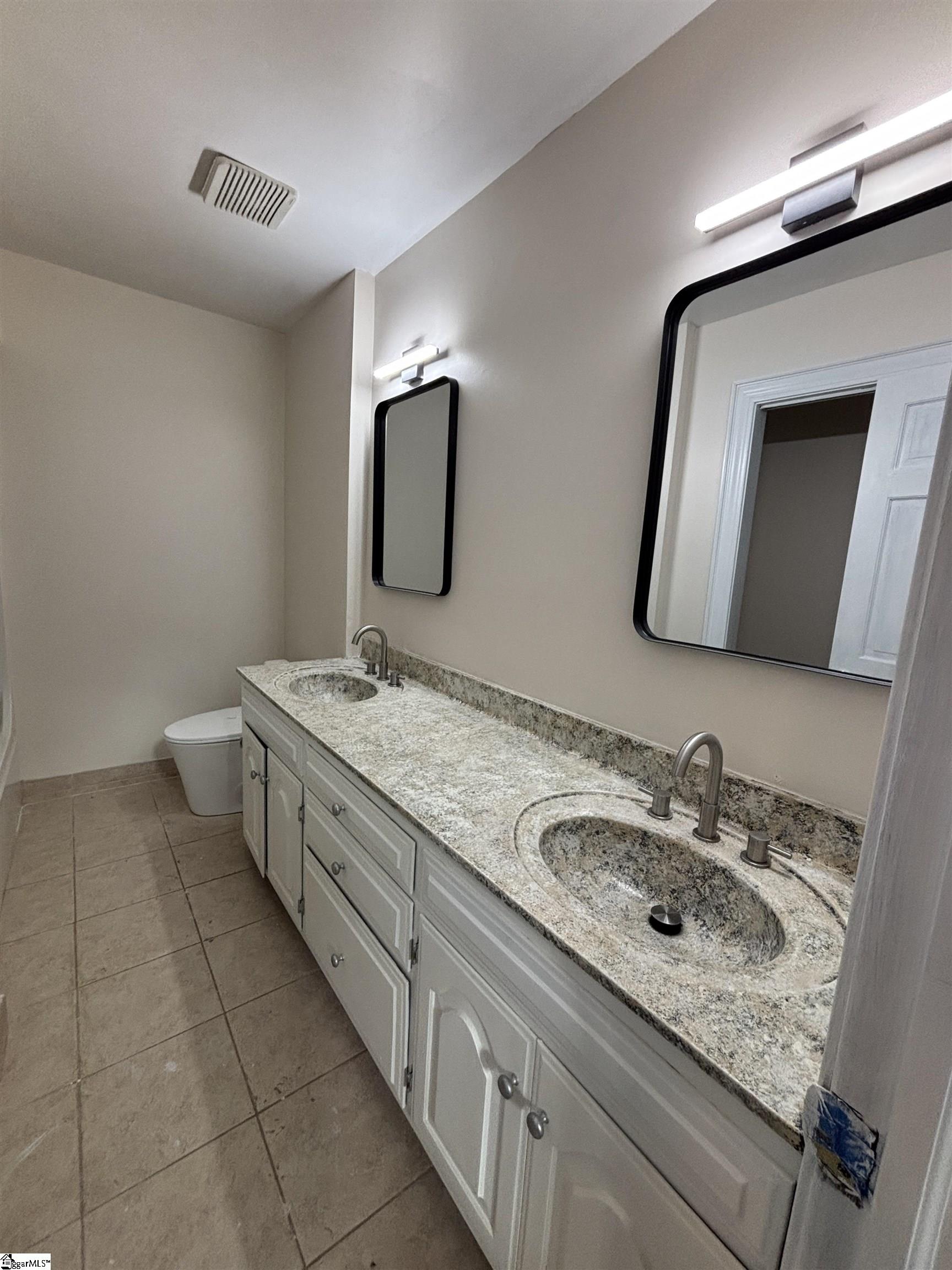 404 Hillpine Drive Simpsonville, SC 29681