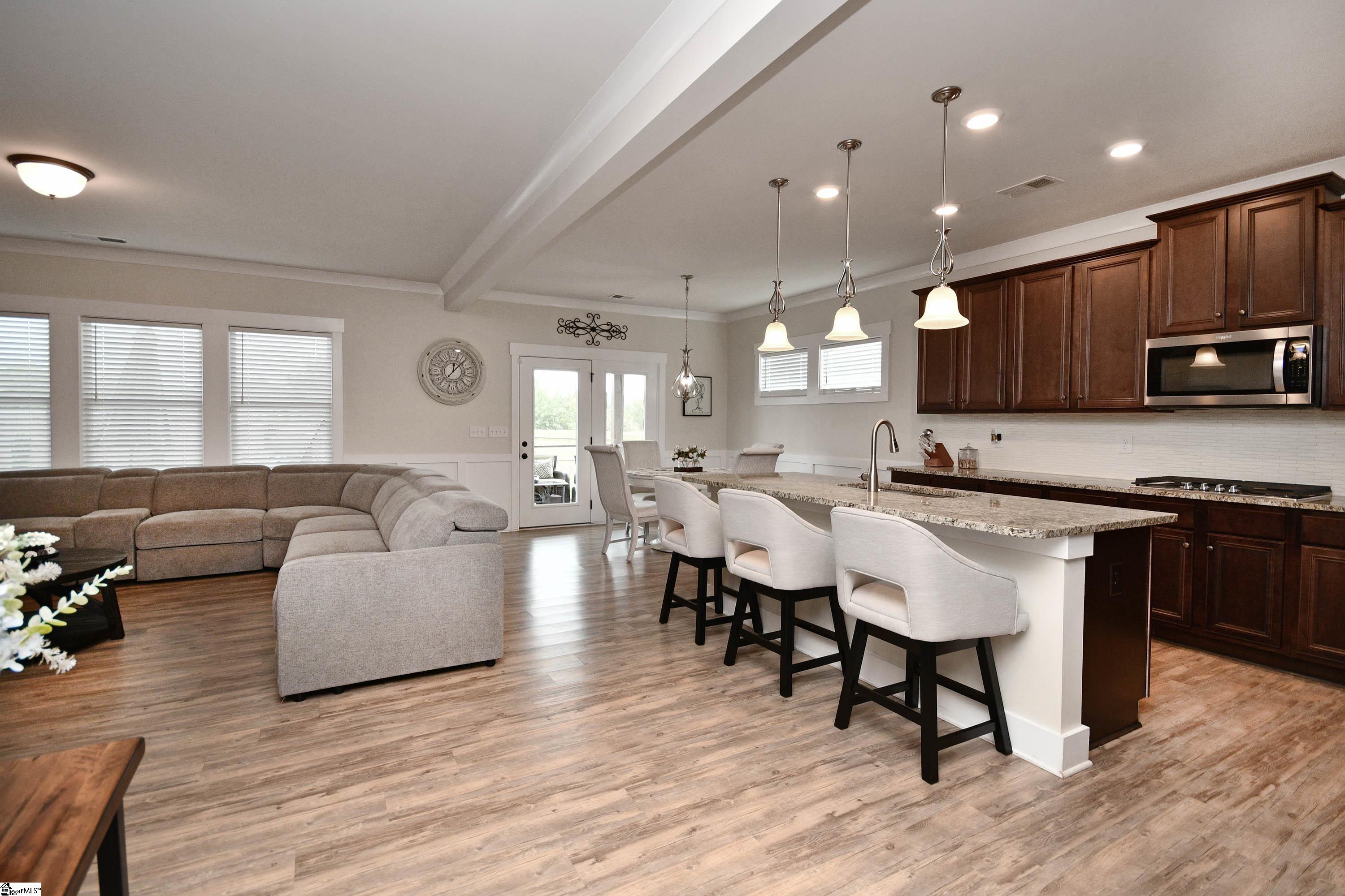 309 Lindstrom Court Simpsonville, SC 29680