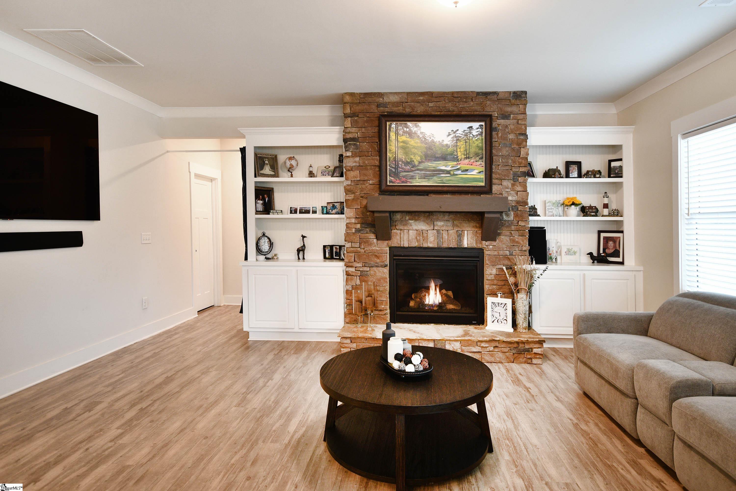 309 Lindstrom Court Simpsonville, SC 29680