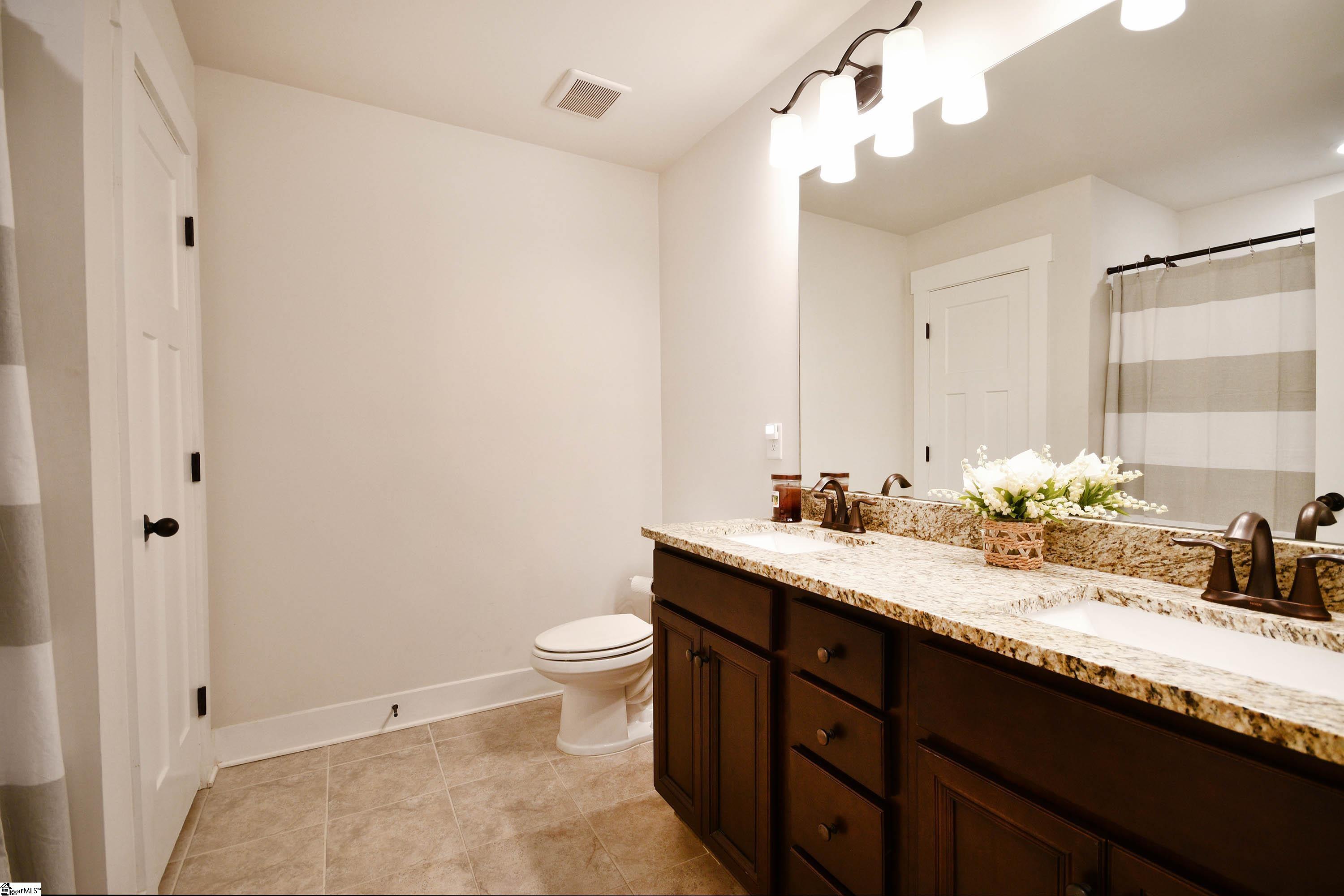 309 Lindstrom Court Simpsonville, SC 29680
