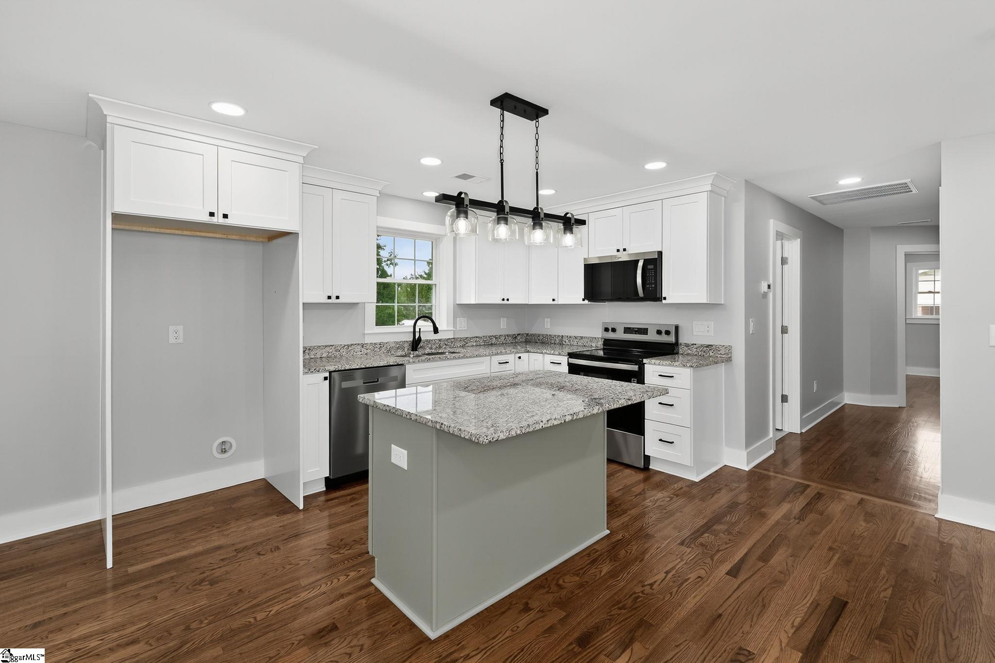 203 Montgomery Street Laurens, SC 29360