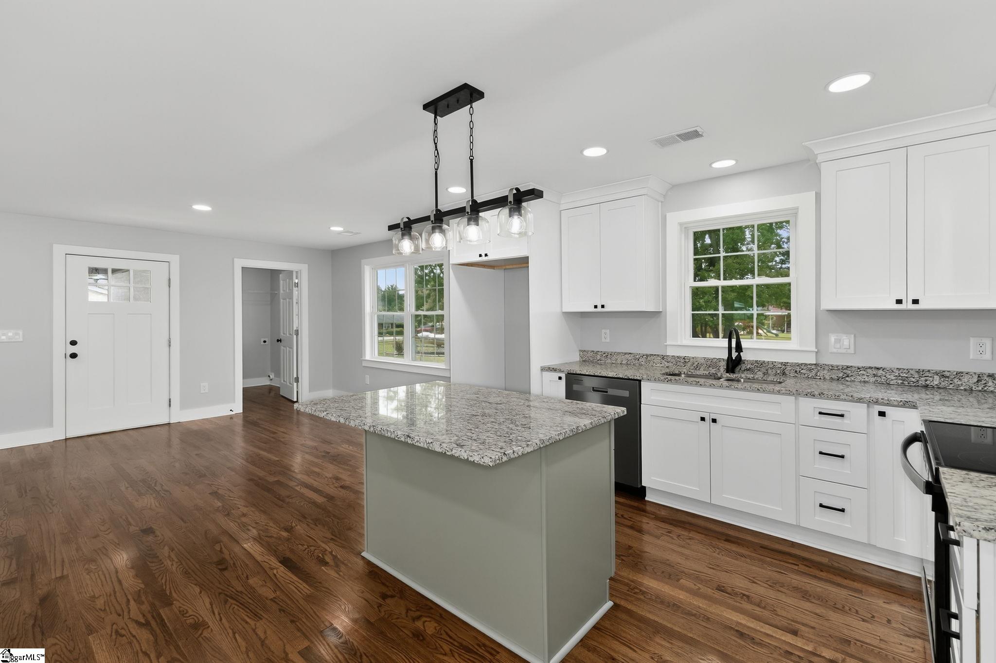 203 Montgomery Street Laurens, SC 29360
