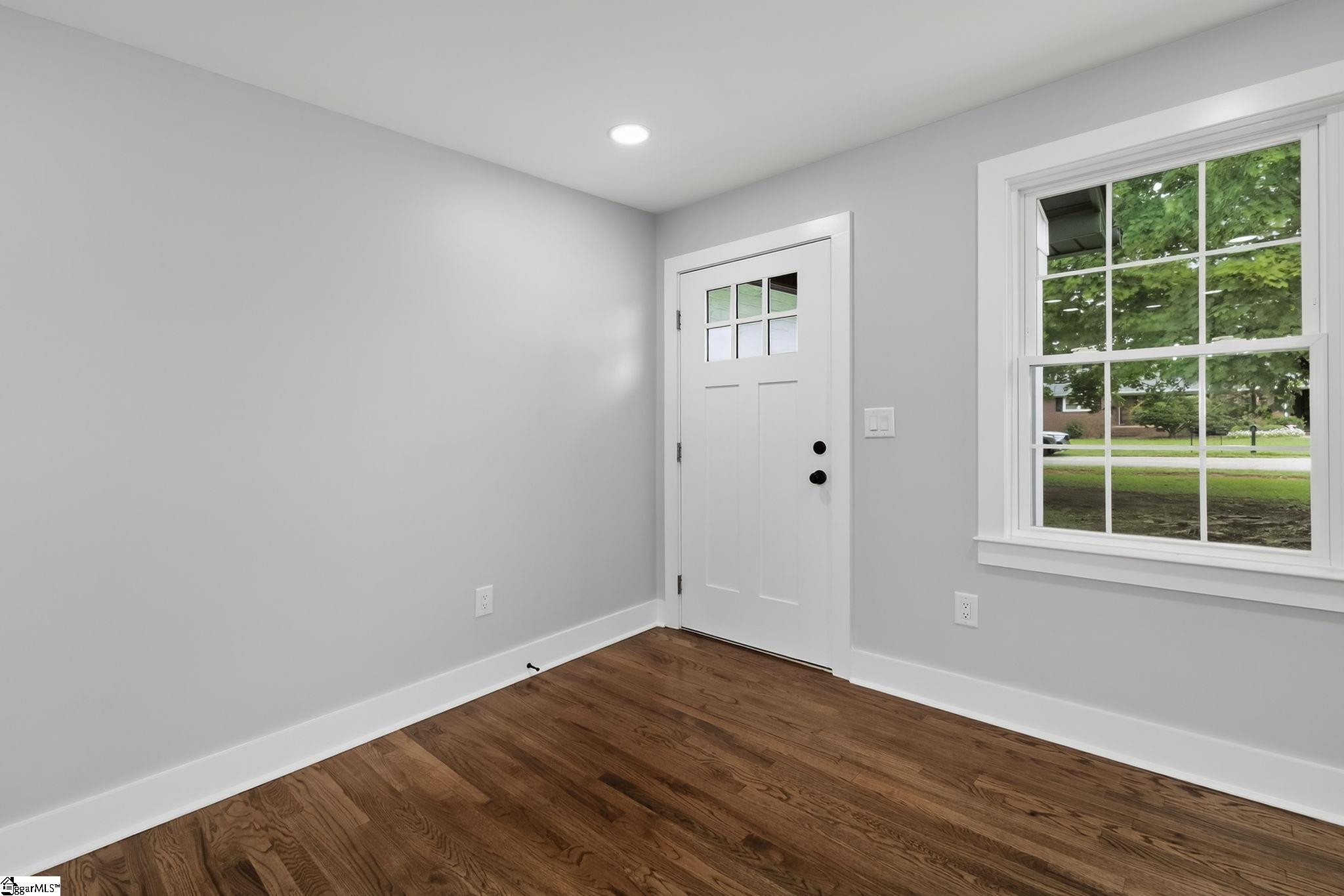 203 Montgomery Street Laurens, SC 29360