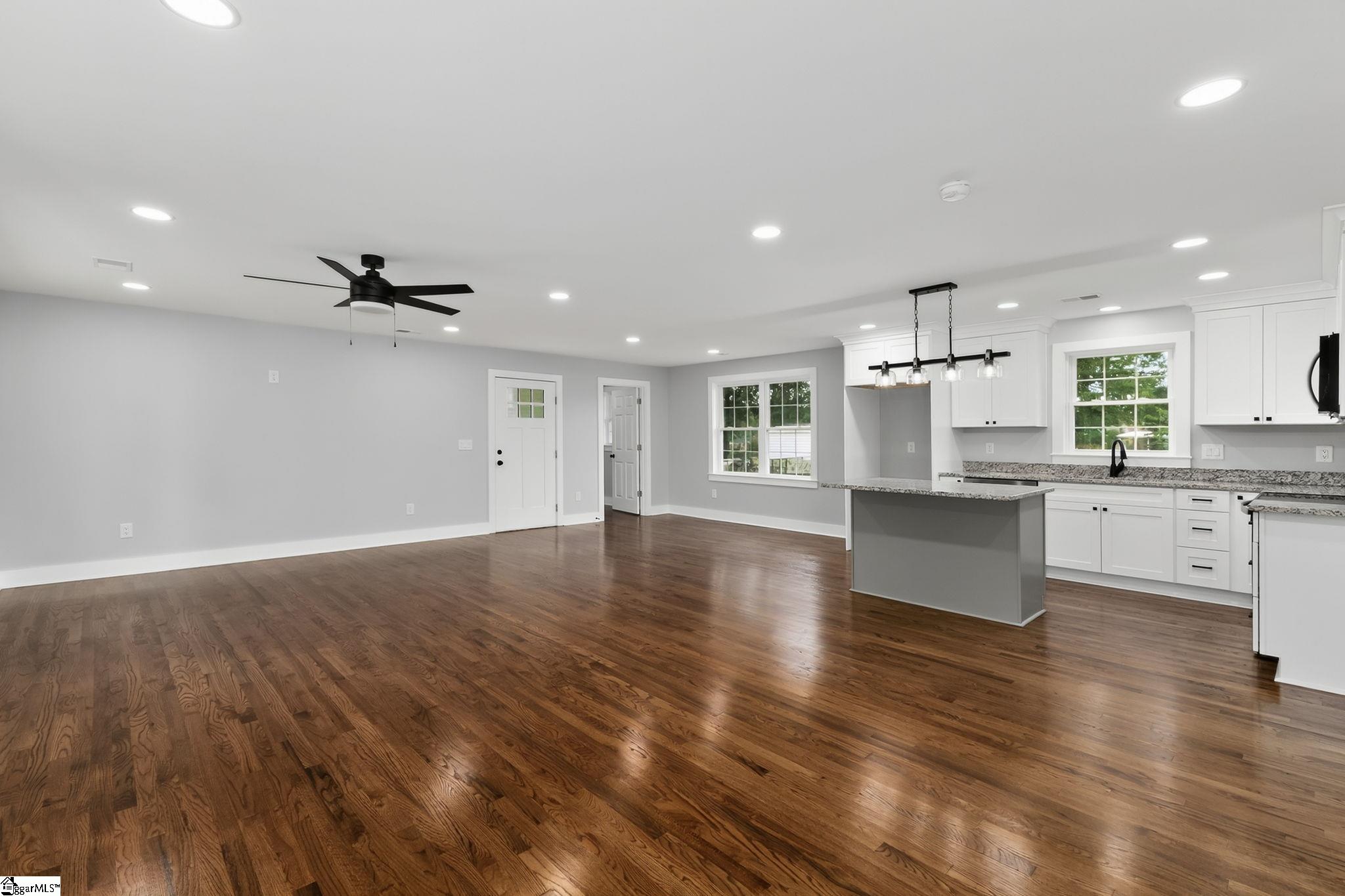 203 Montgomery Street Laurens, SC 29360