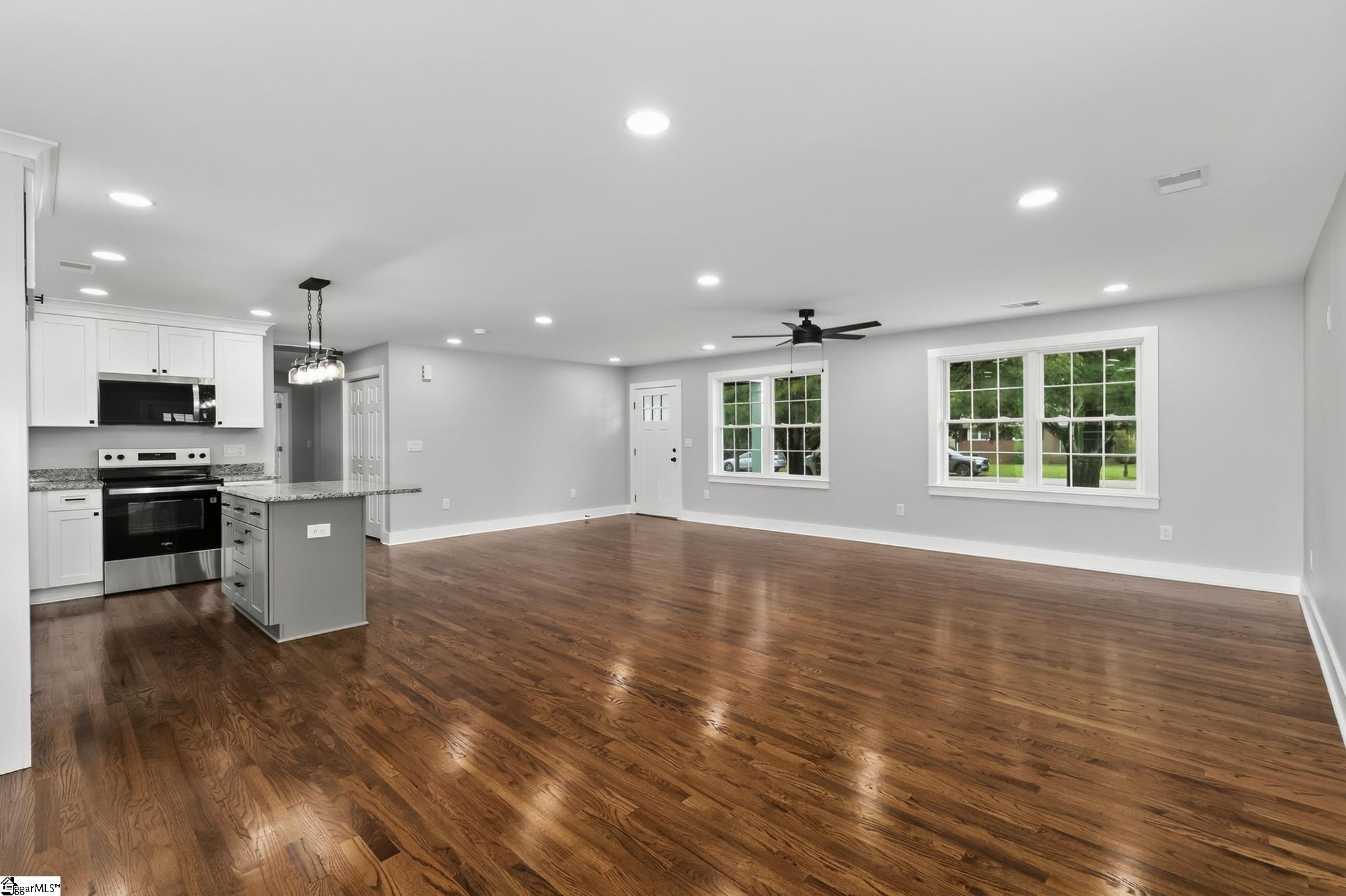 203 Montgomery Street Laurens, SC 29360