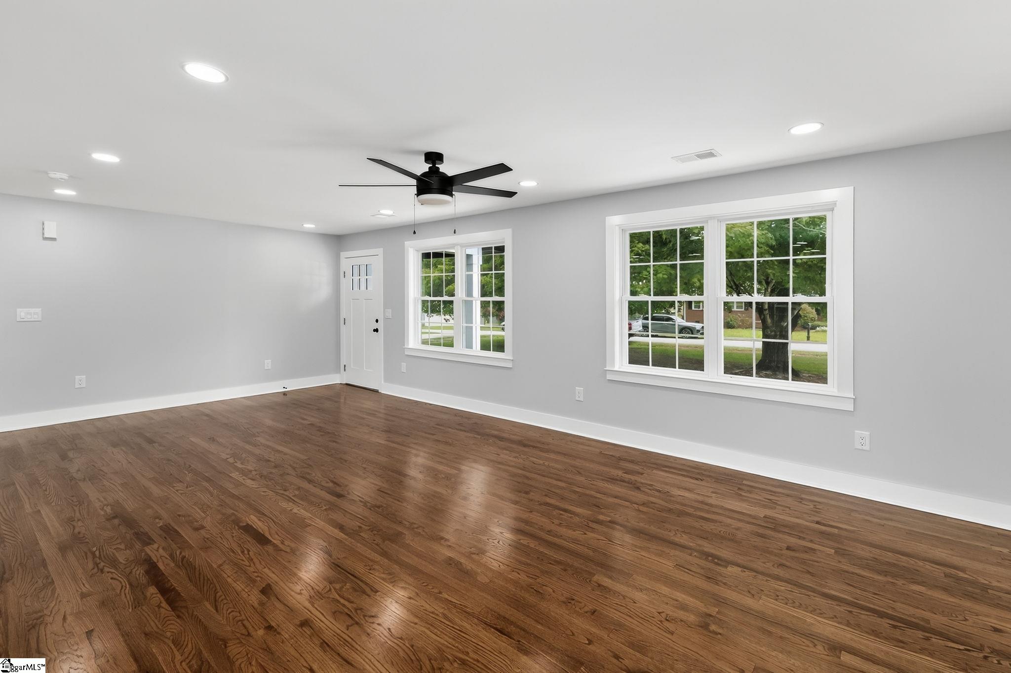 203 Montgomery Street Laurens, SC 29360