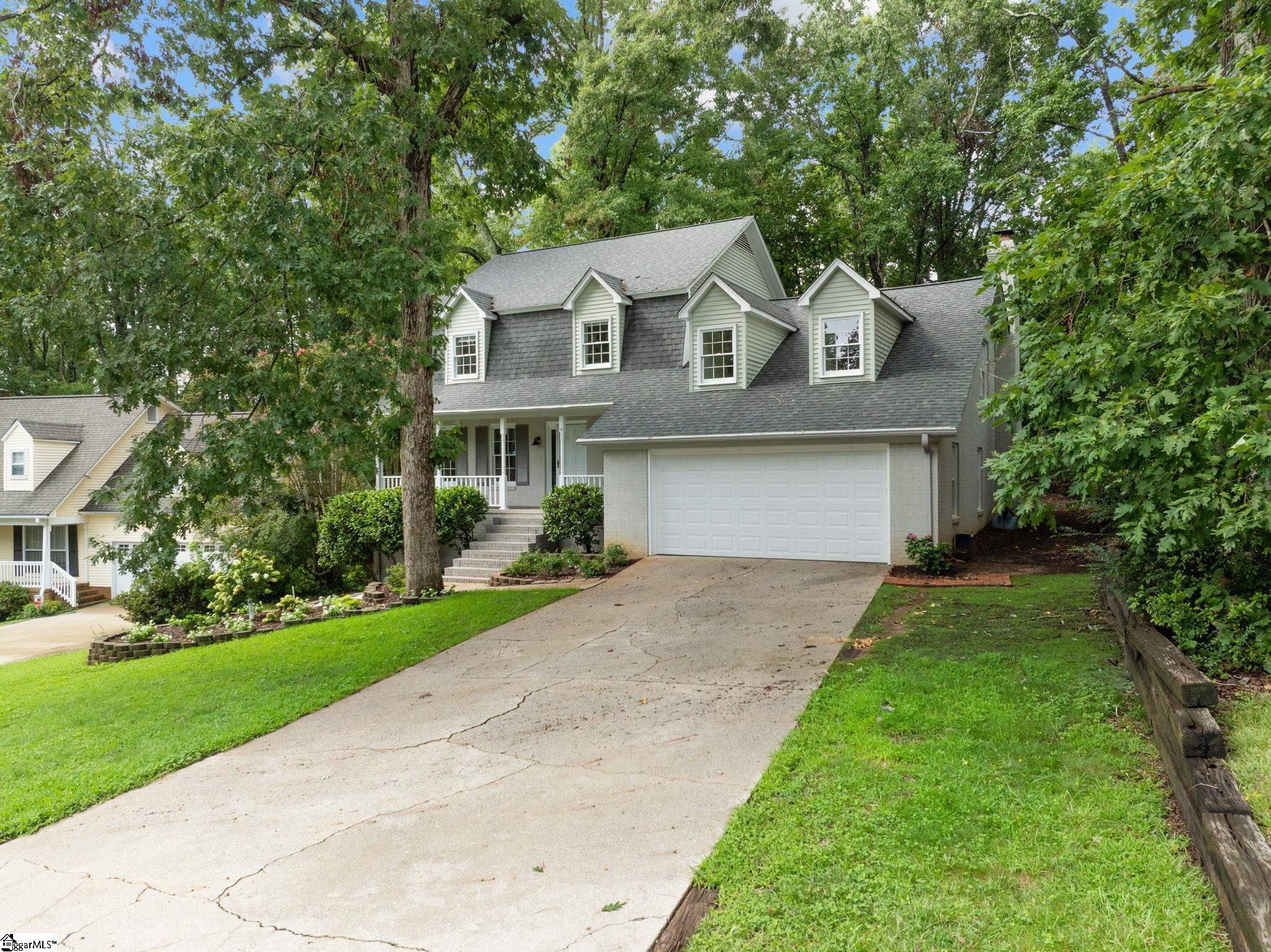 214 Appomattox Drive Simpsonville, SC 29681