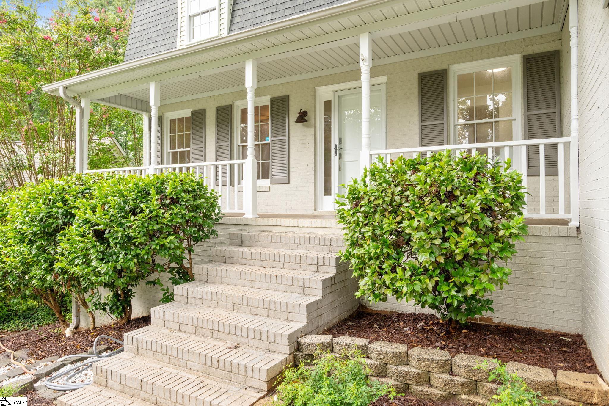 214 Appomattox Drive Simpsonville, SC 29681
