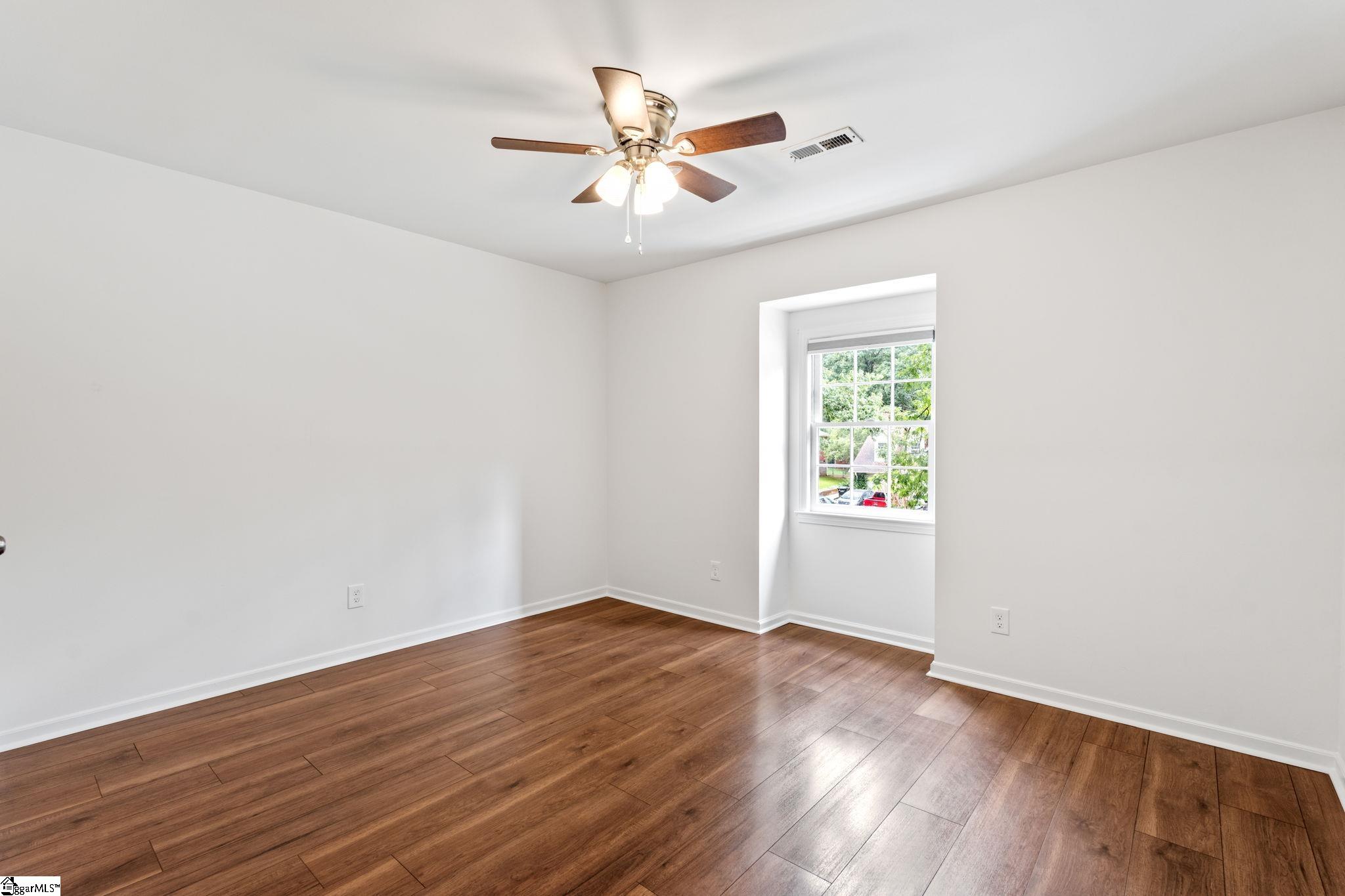 214 Appomattox Drive Simpsonville, SC 29681