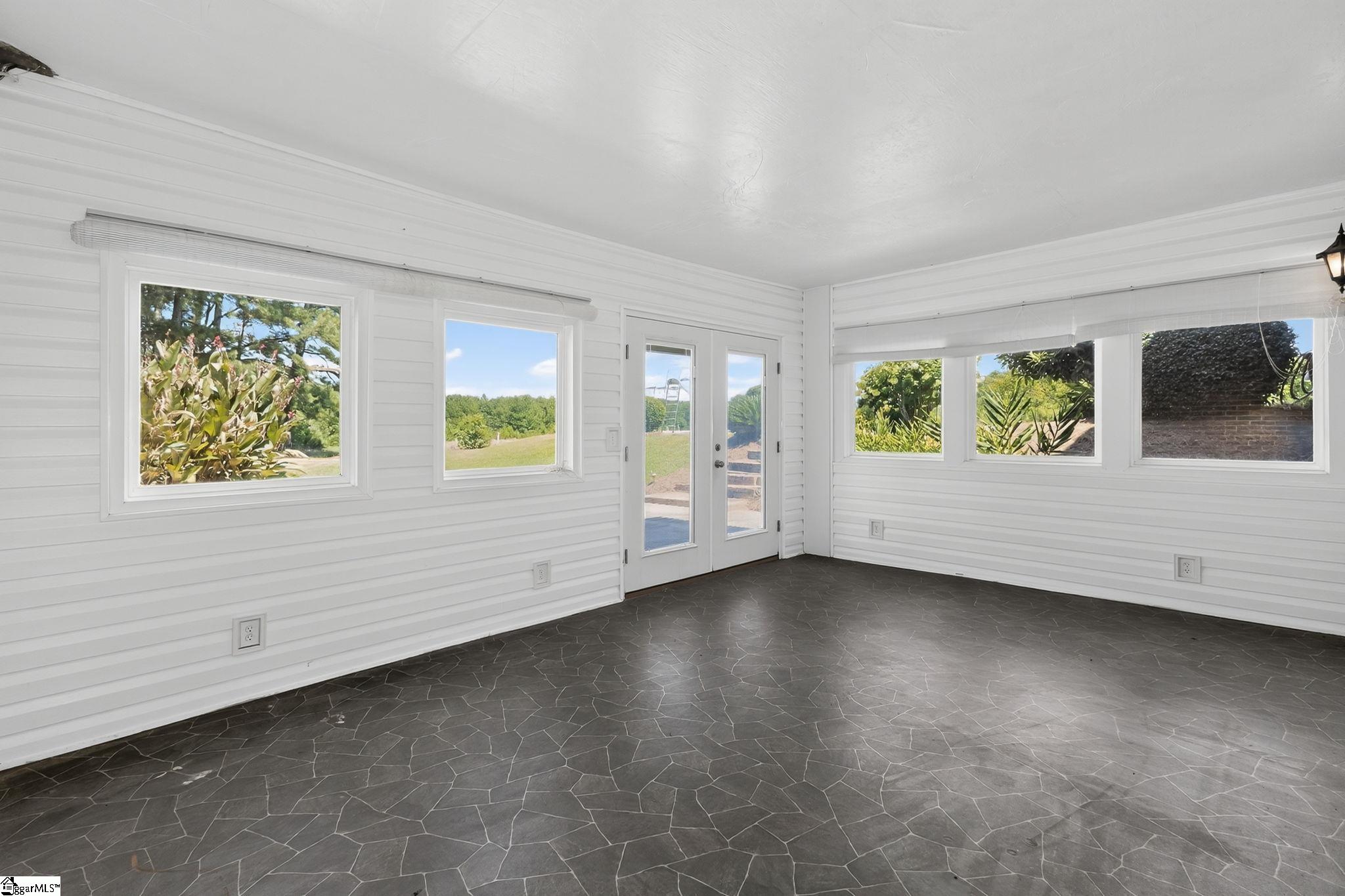 322 Ranch Estates Laurens, SC 29360