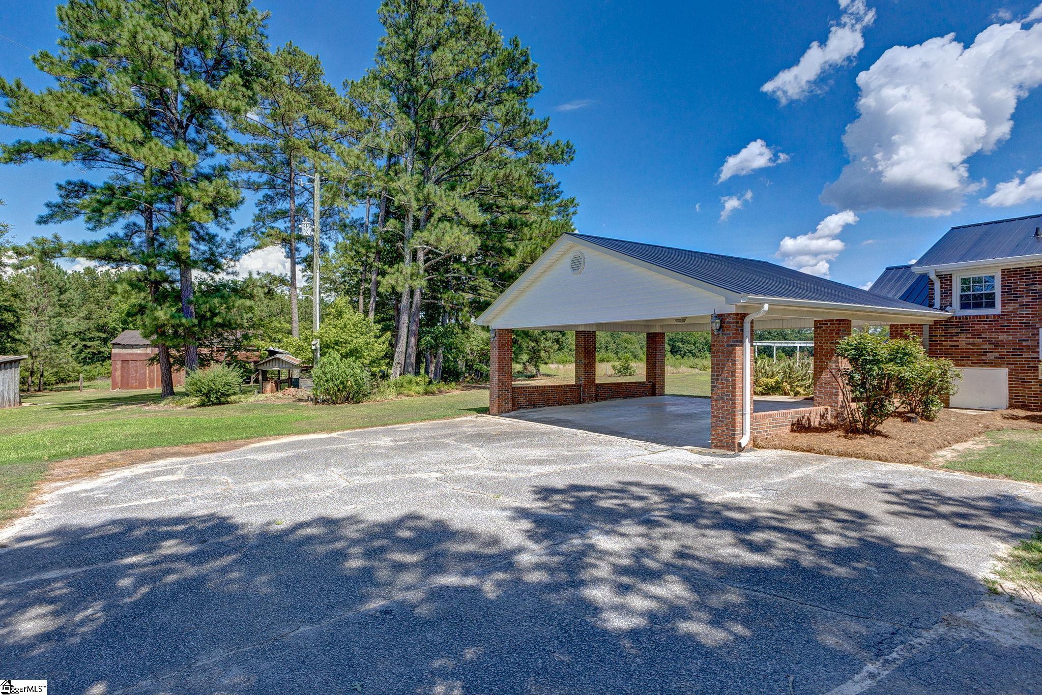 322 Ranch Estates Laurens, SC 29360