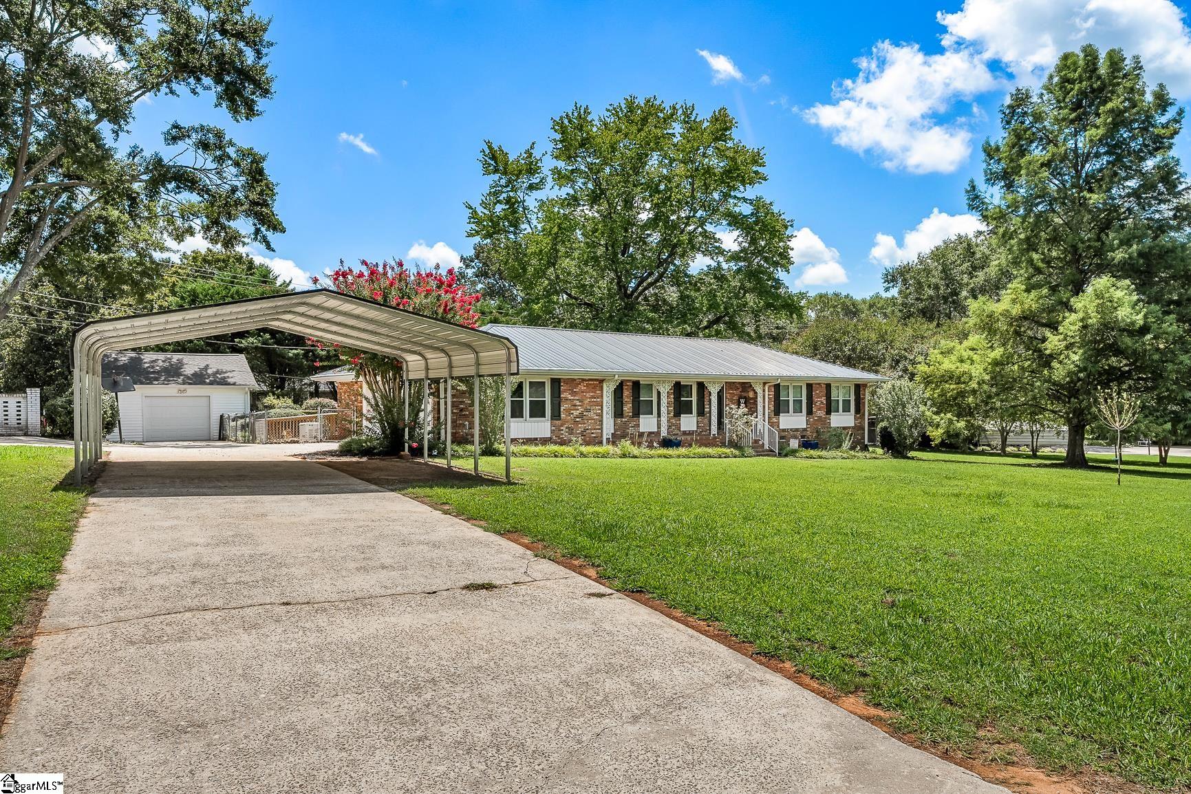 4 River Drive Williamston, SC 29697