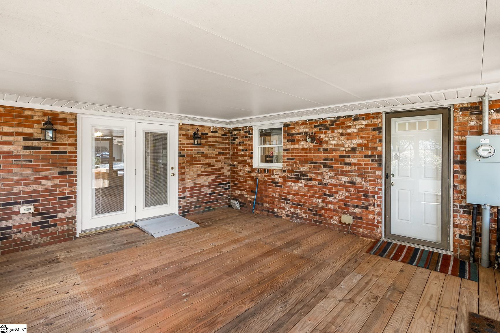 4 River Drive Williamston, SC 29697