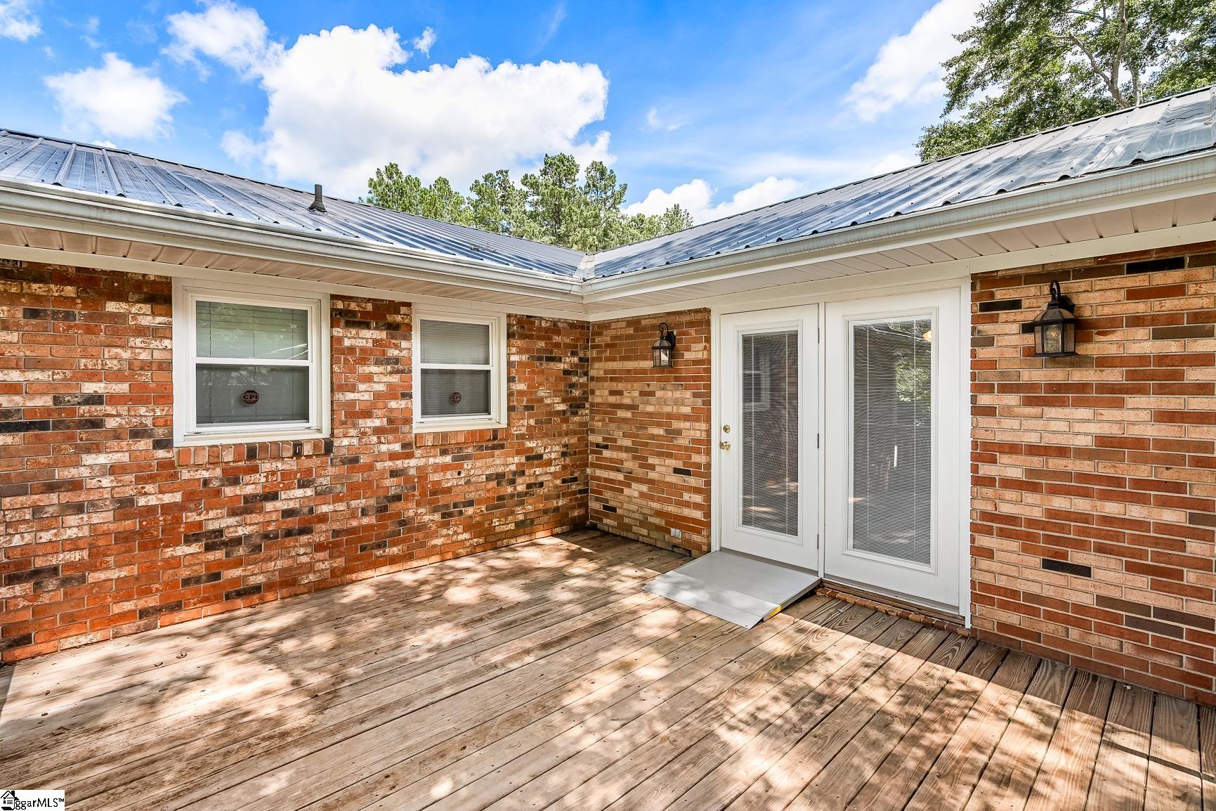 4 River Drive Williamston, SC 29697