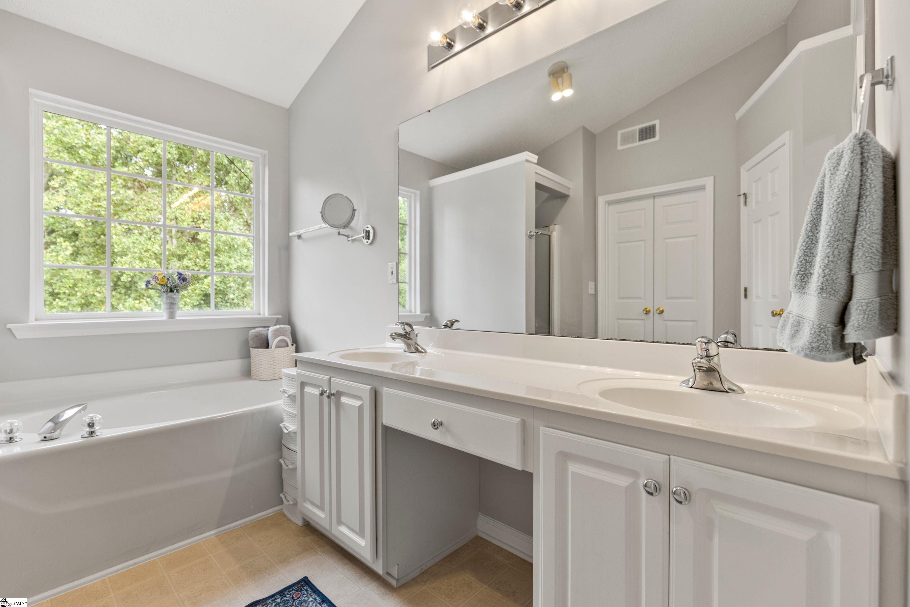 23 Stonewater Drive Simpsonville, SC 29680