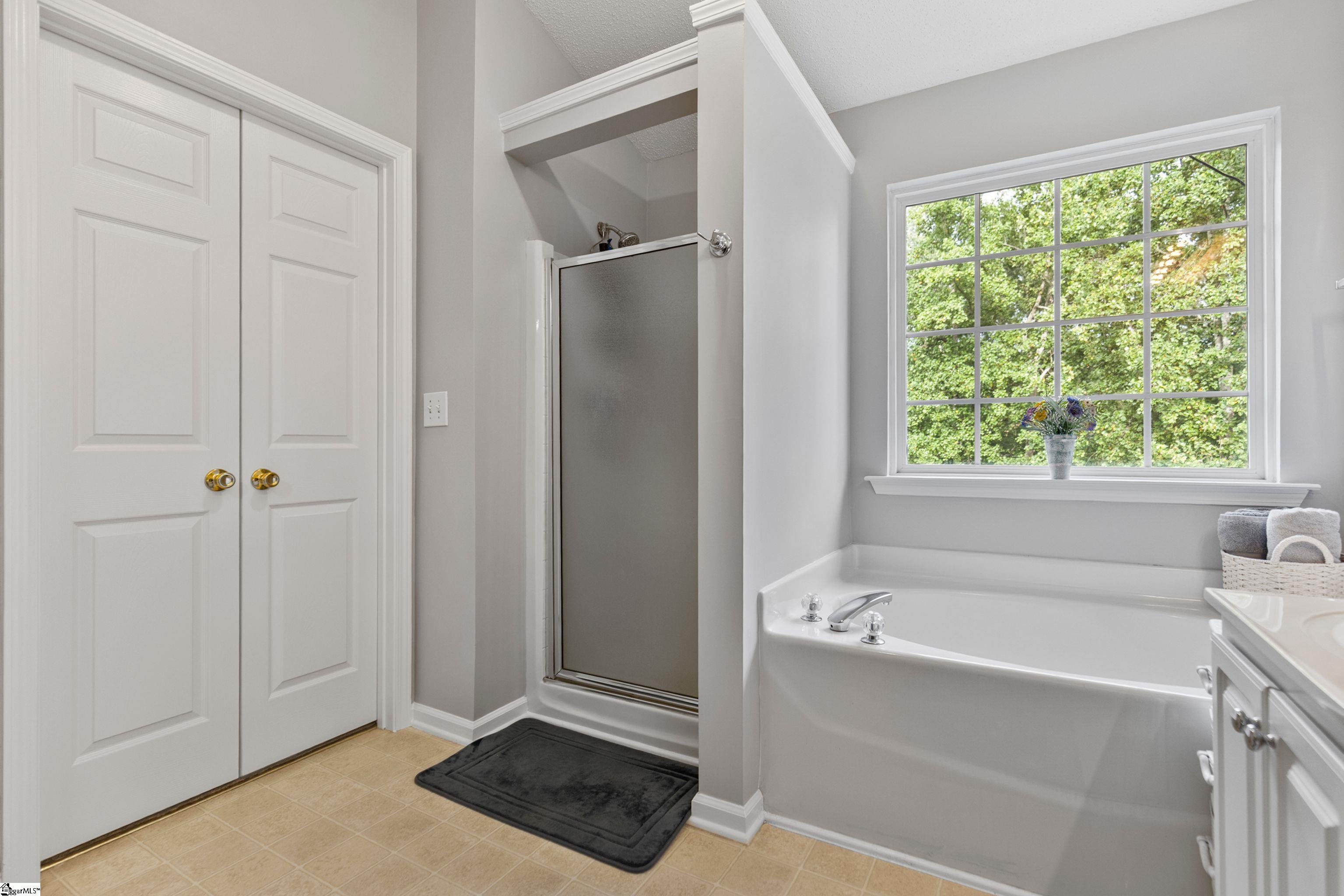 23 Stonewater Drive Simpsonville, SC 29680