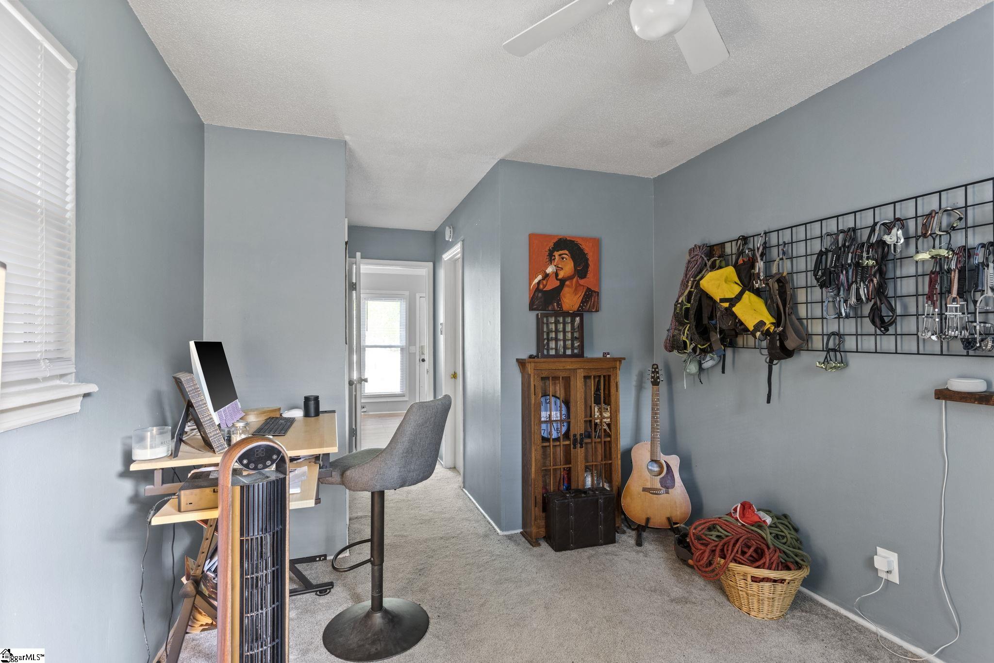 6 Kimbell Court Greenville, SC 29617