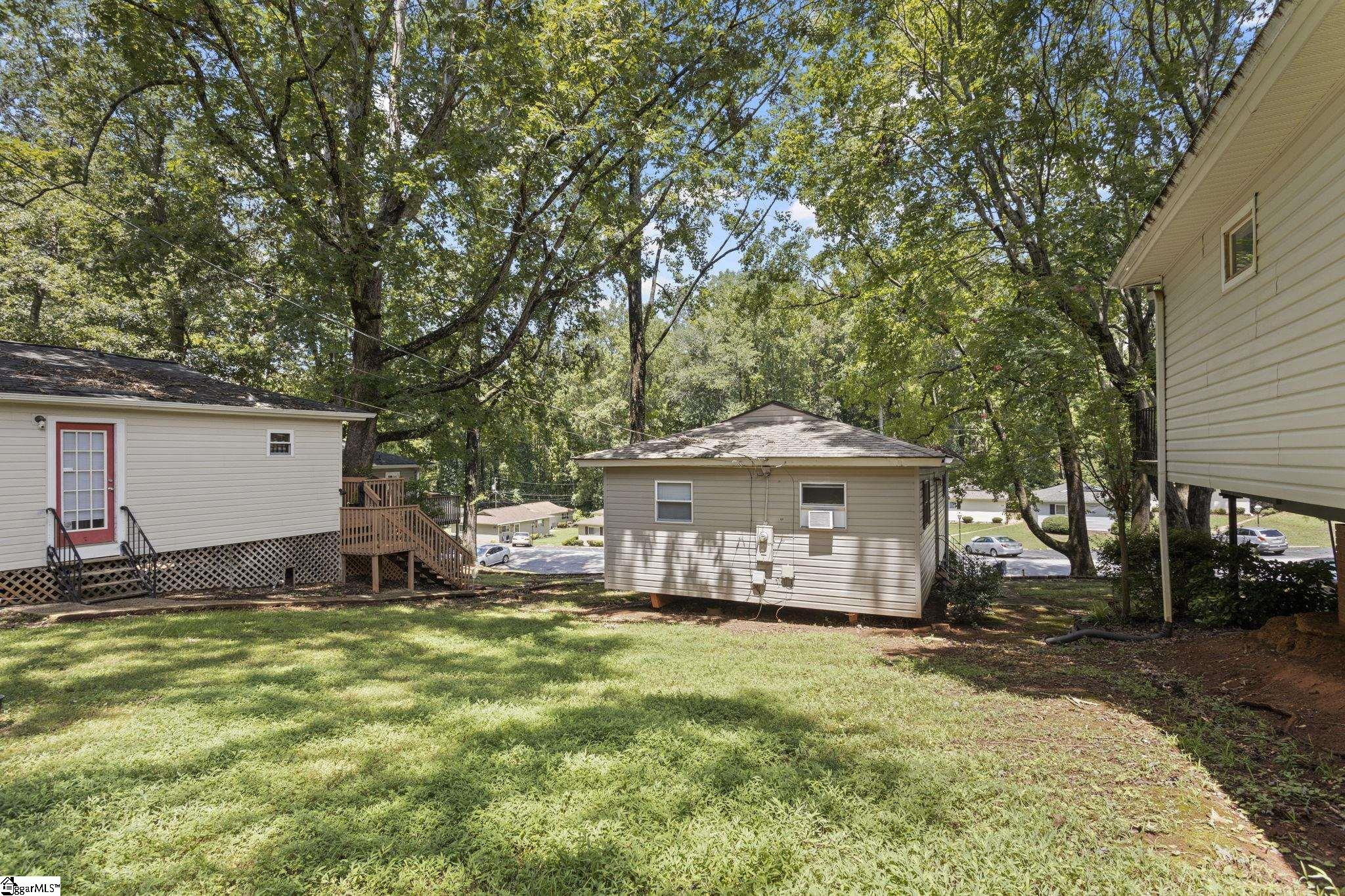 6 Kimbell Court Greenville, SC 29617