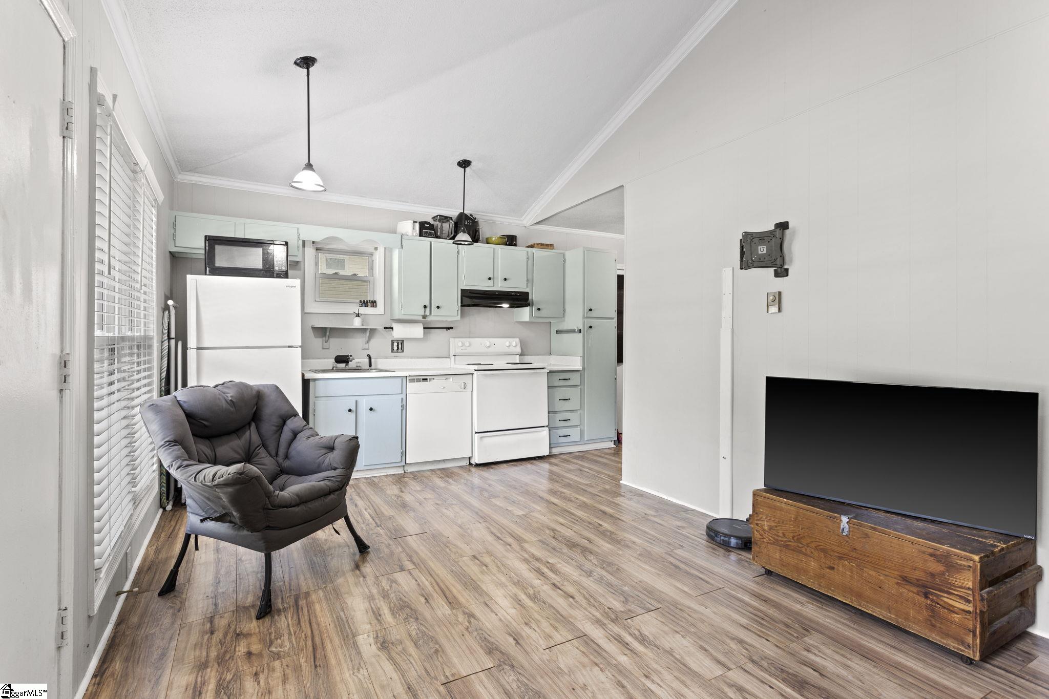 6 Kimbell Court Greenville, SC 29617
