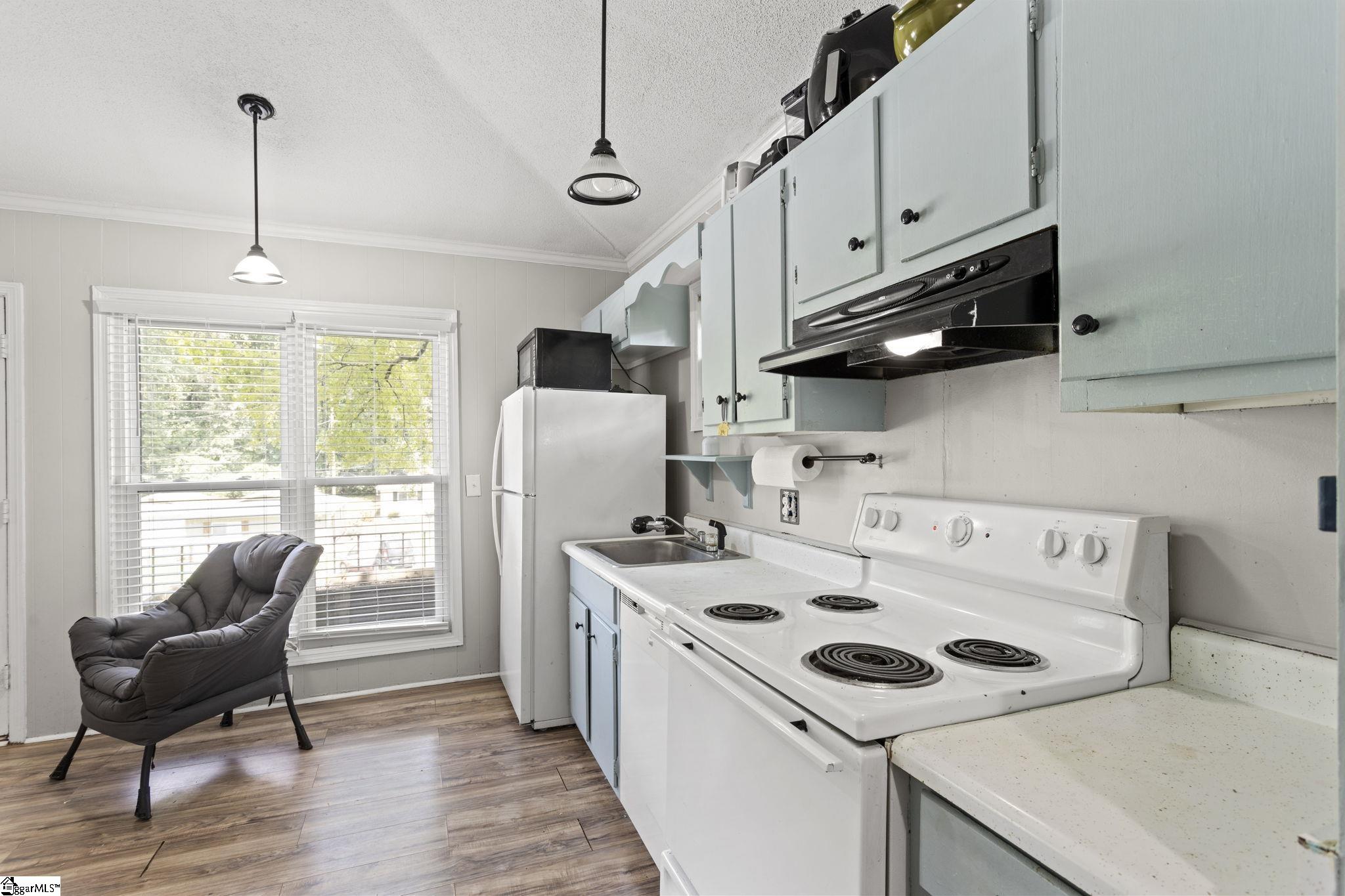 6 Kimbell Court Greenville, SC 29617