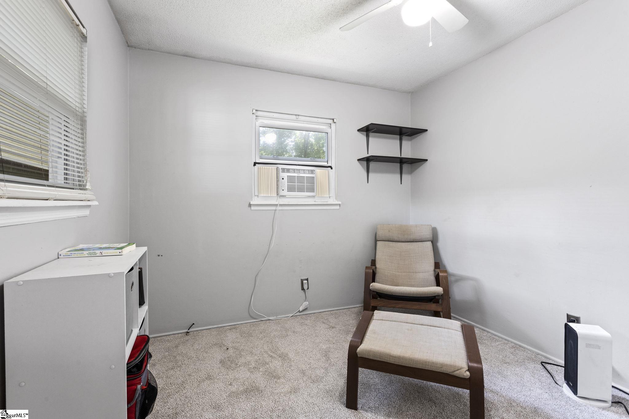 6 Kimbell Court Greenville, SC 29617