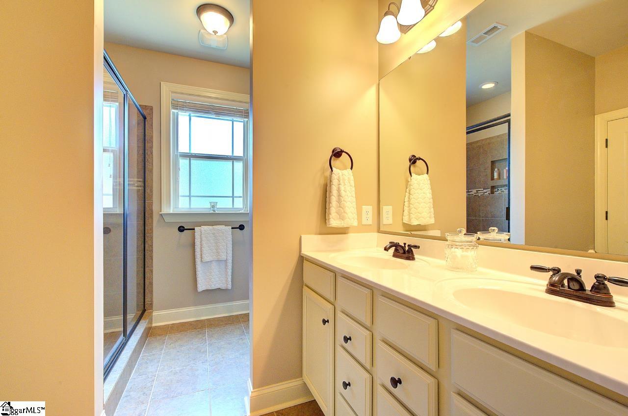 9 Bromwell Way Easley, SC 29642