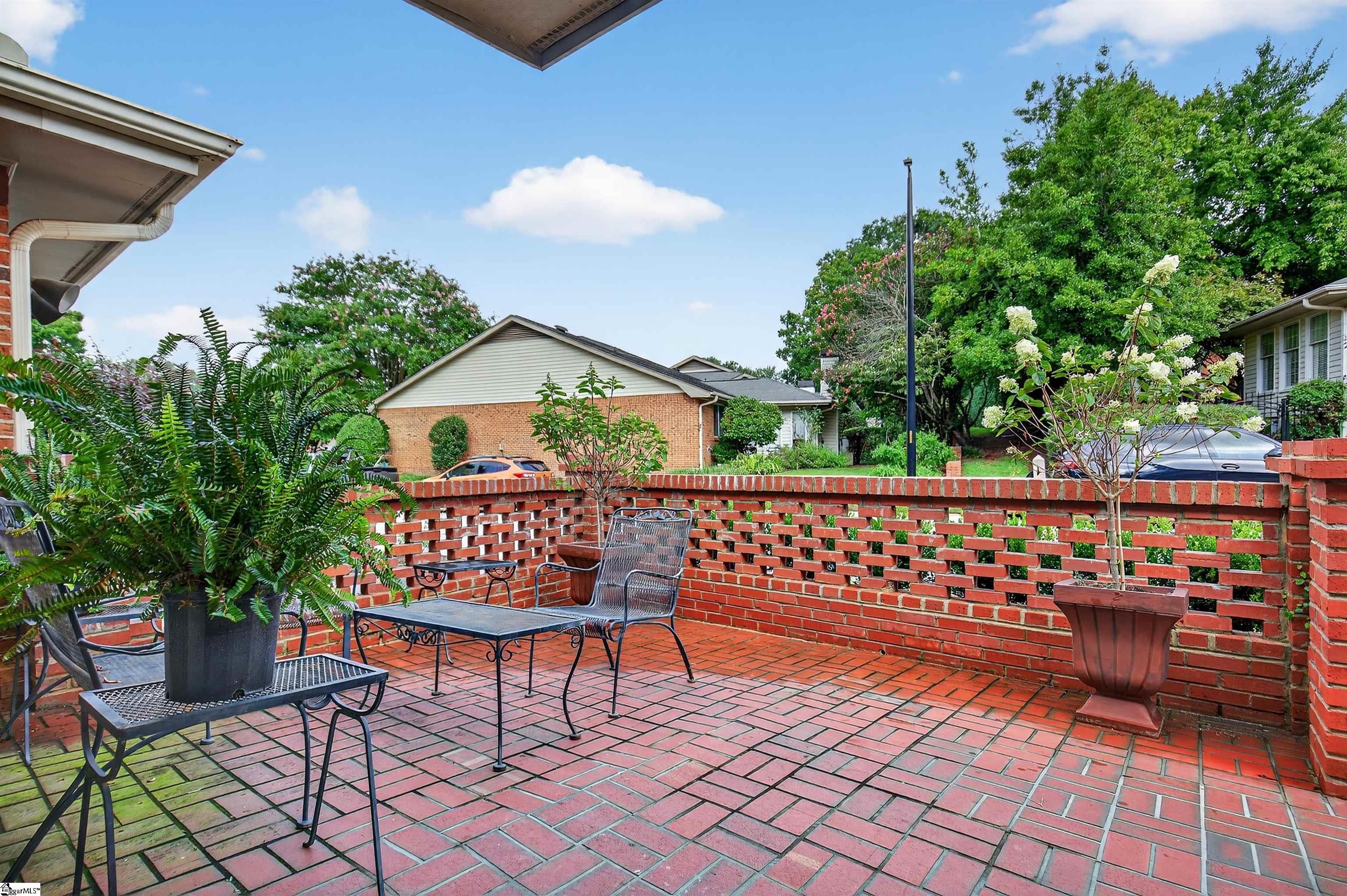 723 Quail Run Greenville, SC 29605