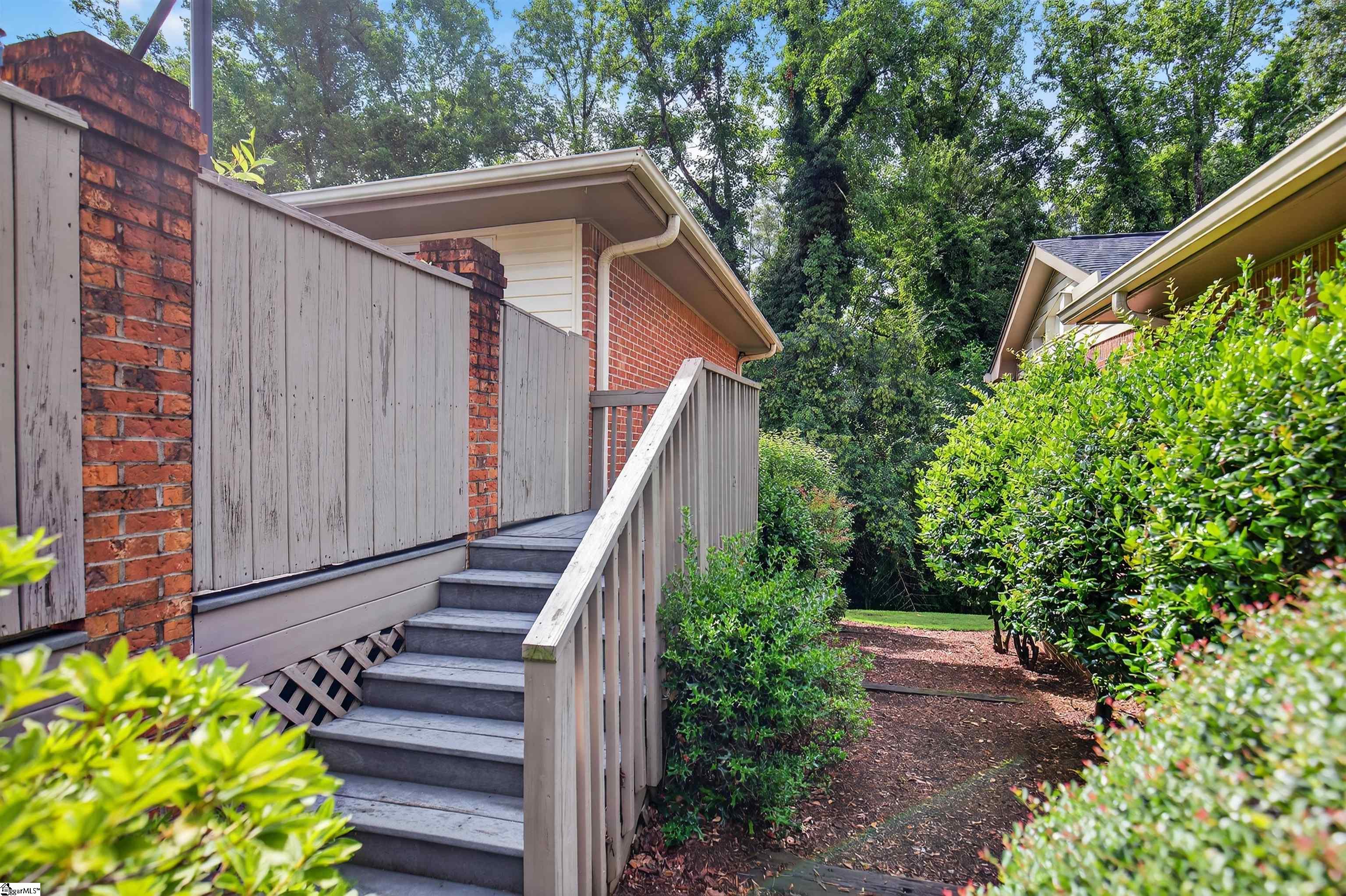 723 Quail Run Greenville, SC 29605