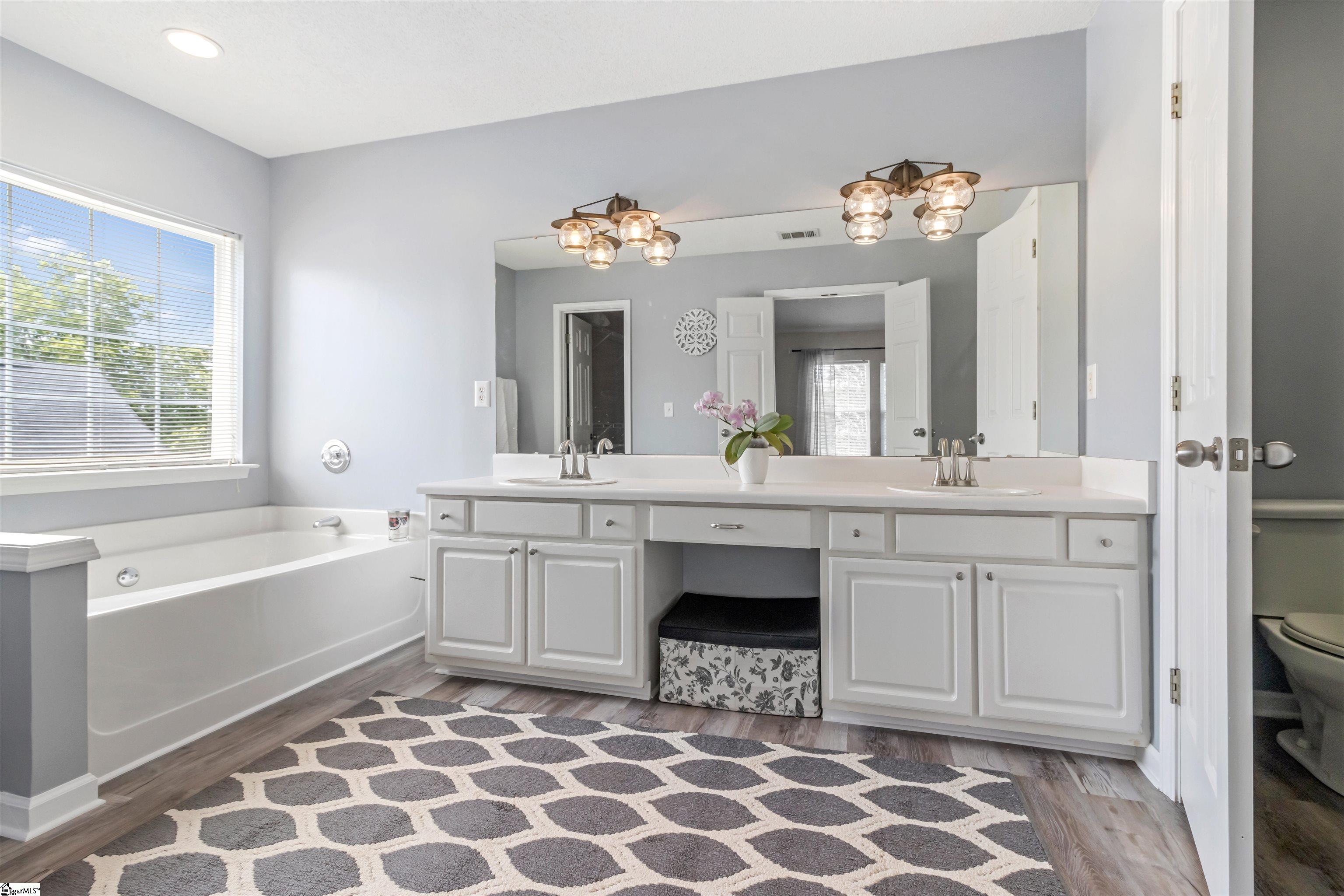 5 Grayhawk Way Simpsonville, SC 29681