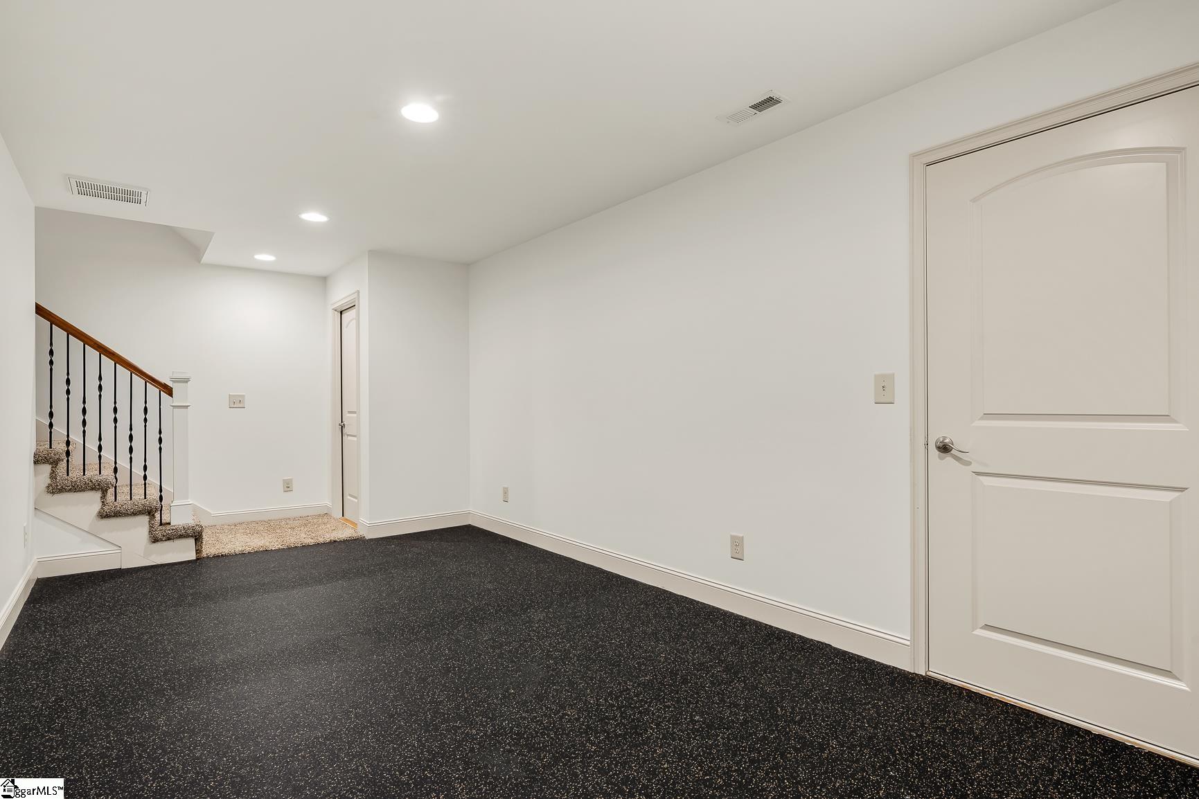 15 Paddington Avenue Greenville, SC 29609