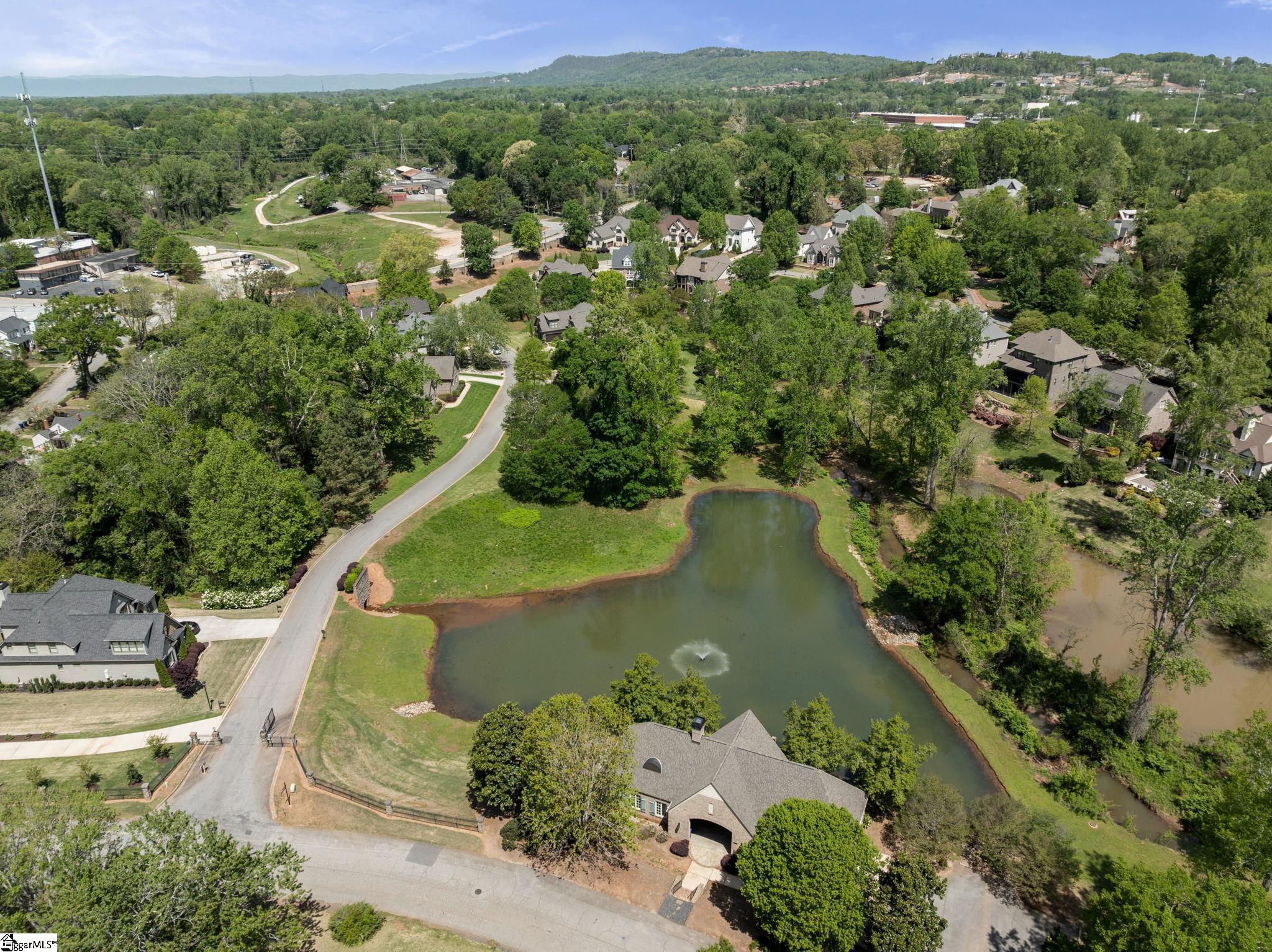 15 Paddington Avenue Greenville, SC 29609