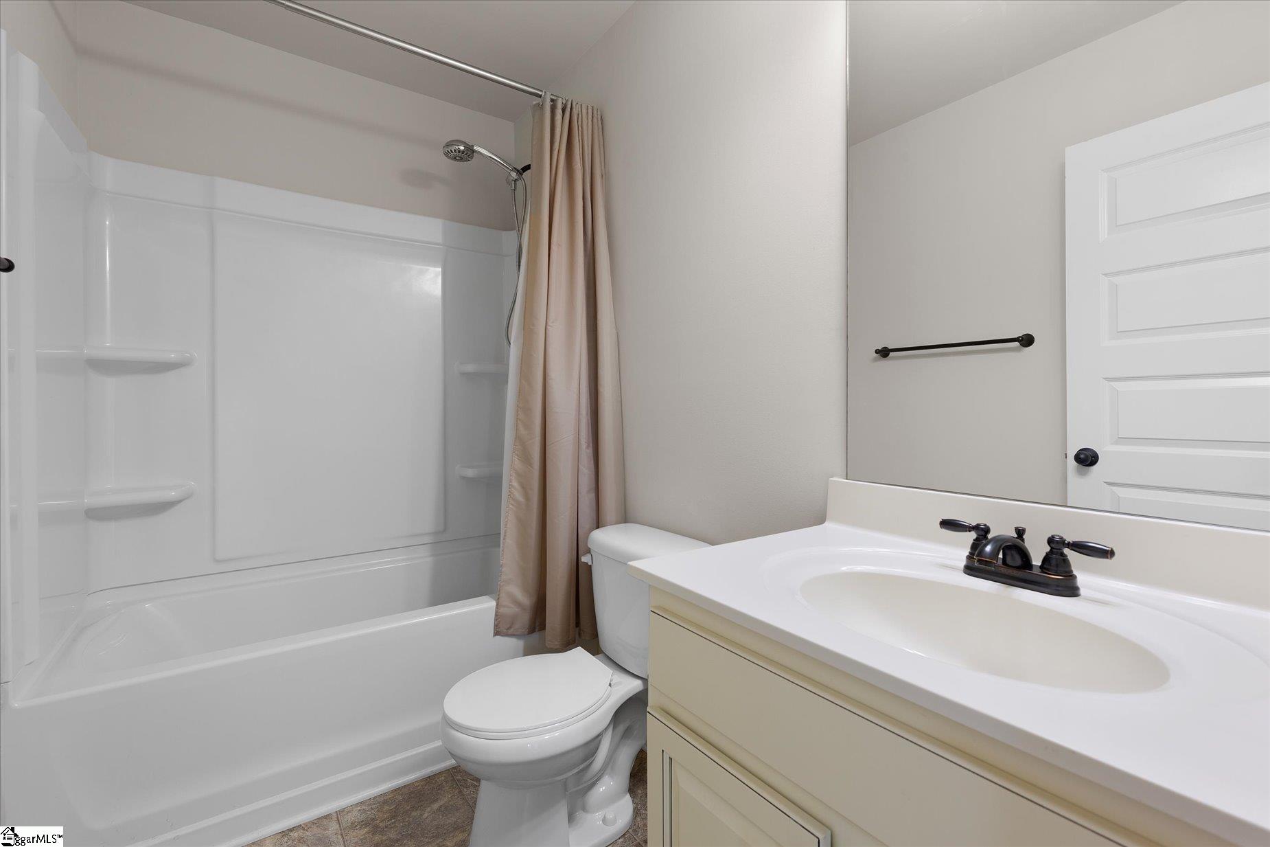 217 Lovelace Court Simpsonville, SC 29681