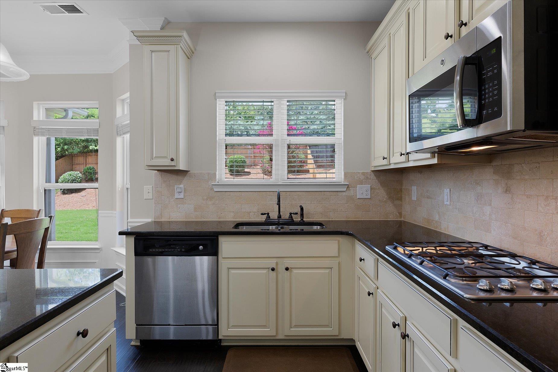217 Lovelace Court Simpsonville, SC 29681