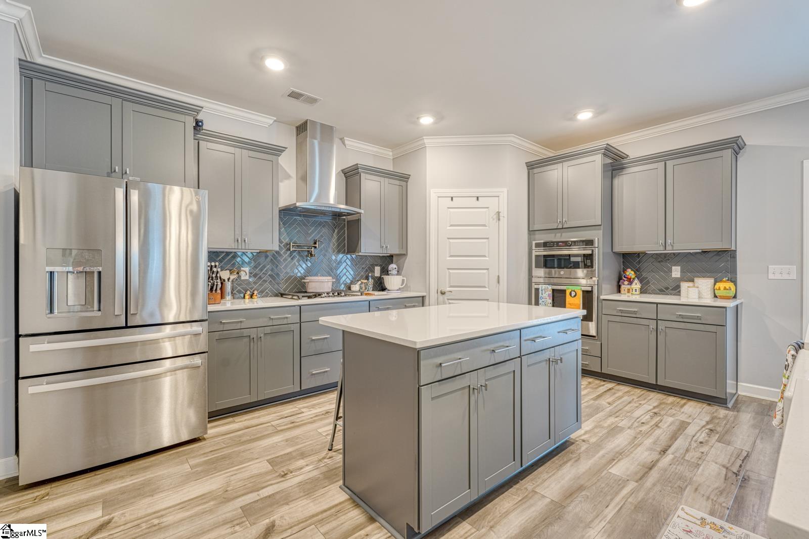 4126 Crest Ridge Lane Boiling Springs, SC 29316