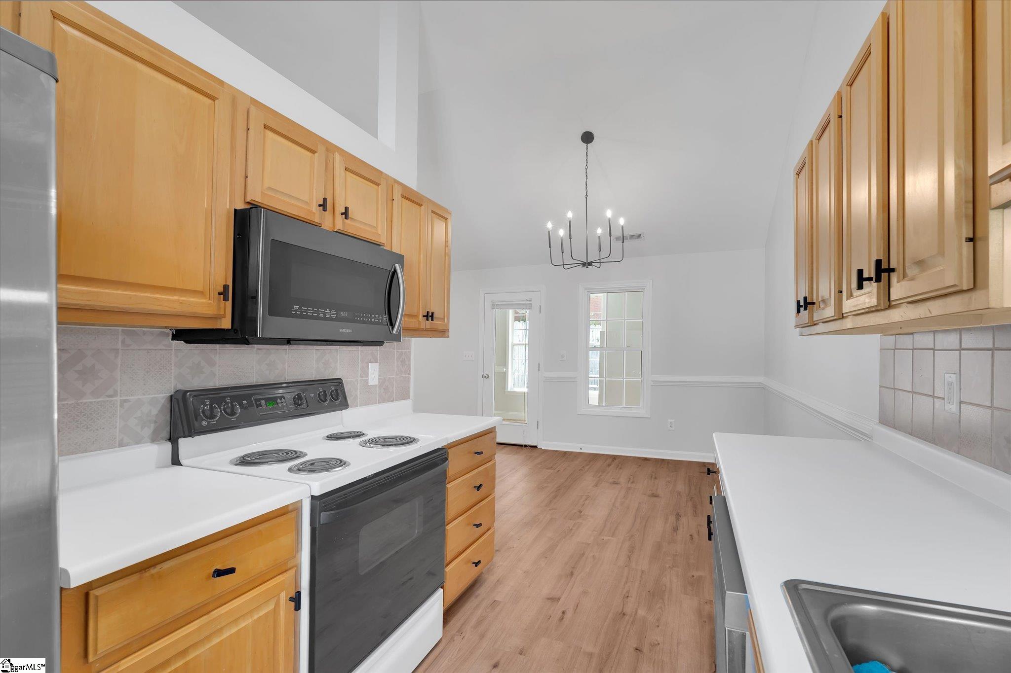 71 Huntress Drive Greer, SC 29651