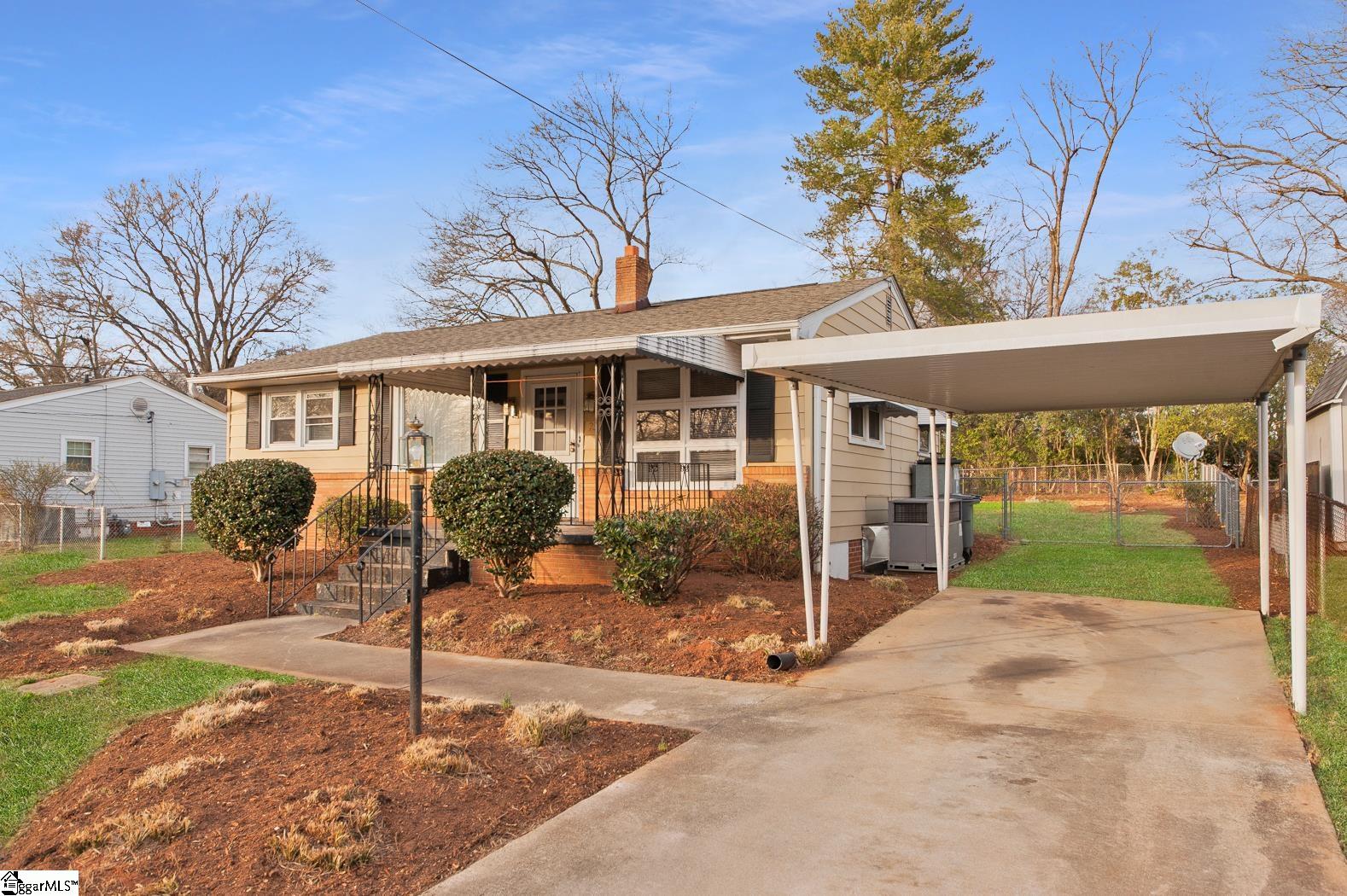 23 Brownwood Street Greenville, SC 29611