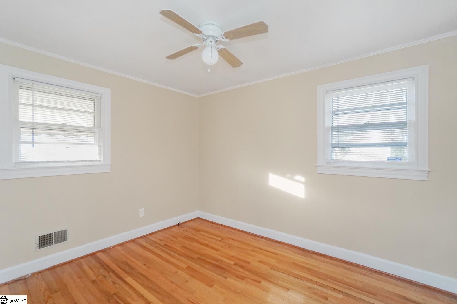 23 Brownwood Street Greenville, SC 29611