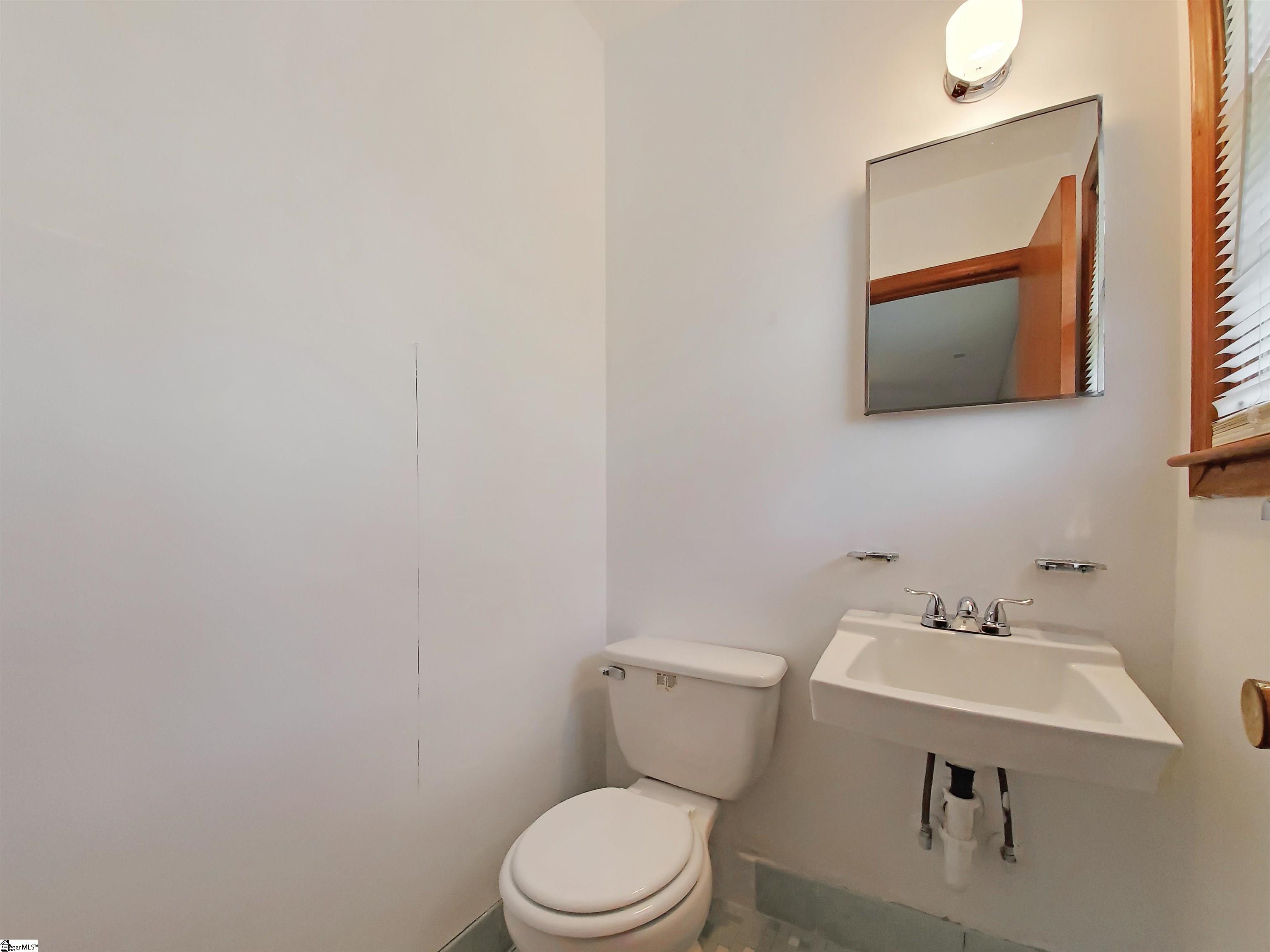 166 Mamie Black Road Pelzer, SC 29669