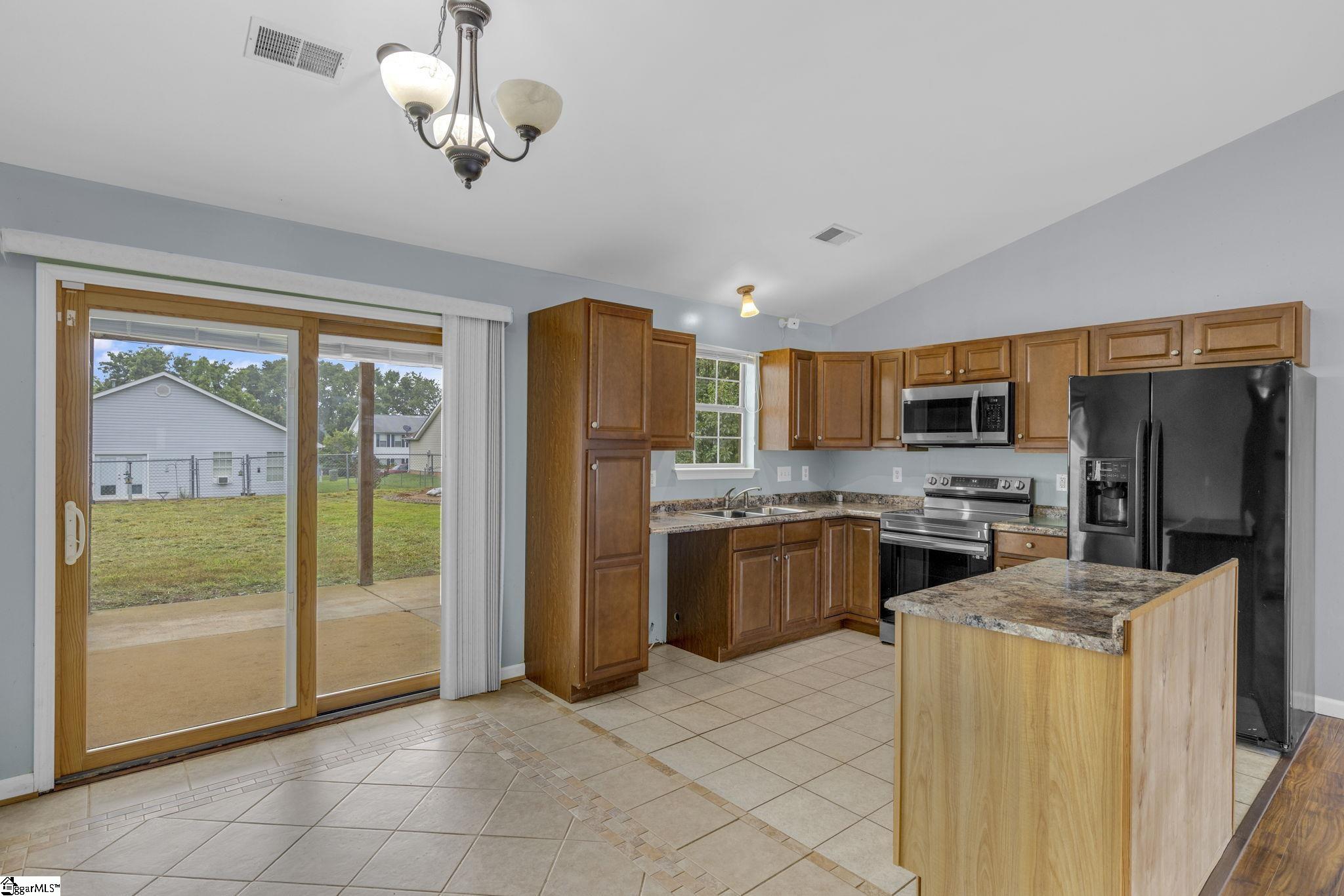 108 Grape Arbor Way Fountain Inn, SC 29644
