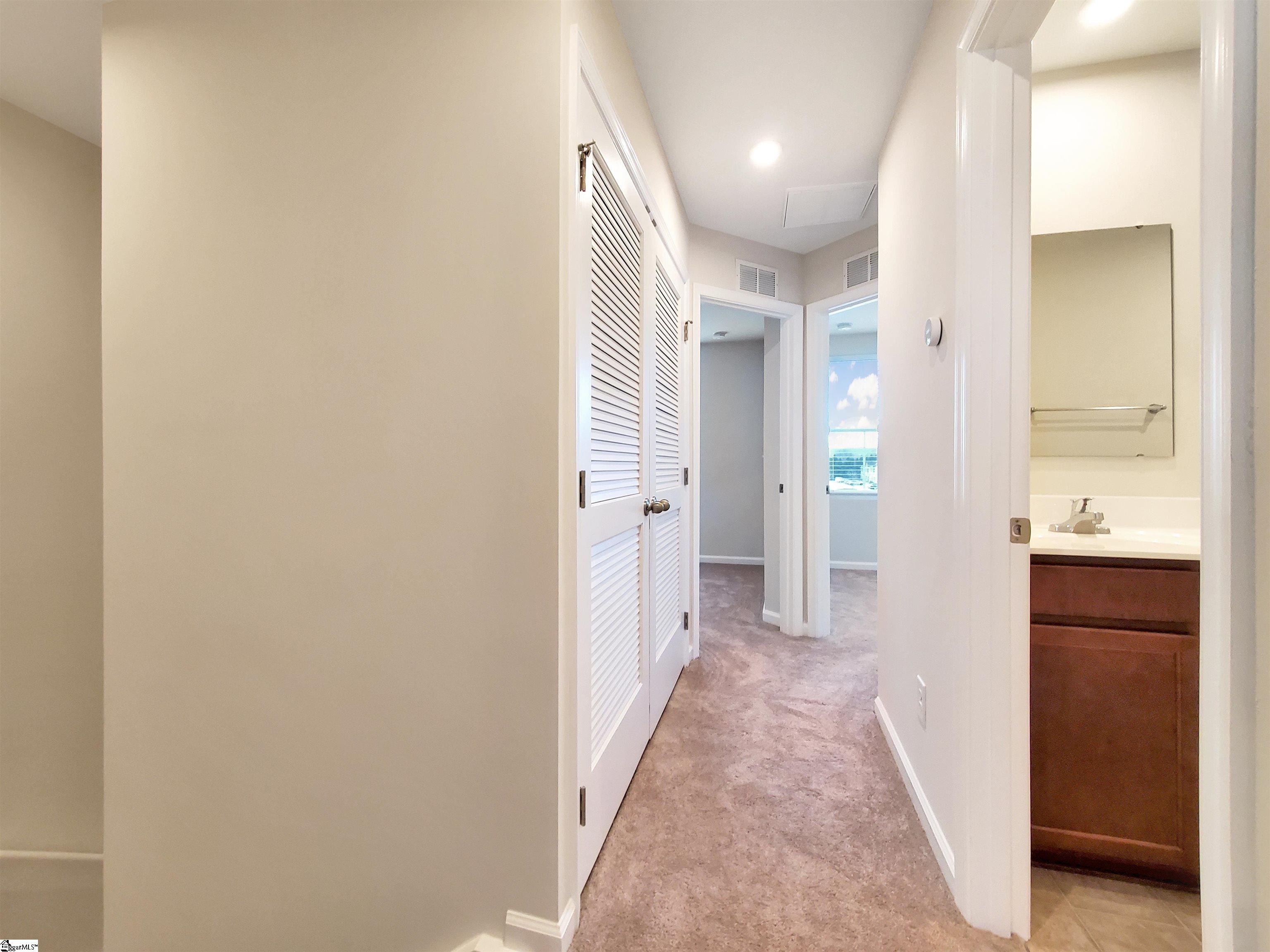 18 Pine Thicket Drive Greenville, SC 29617