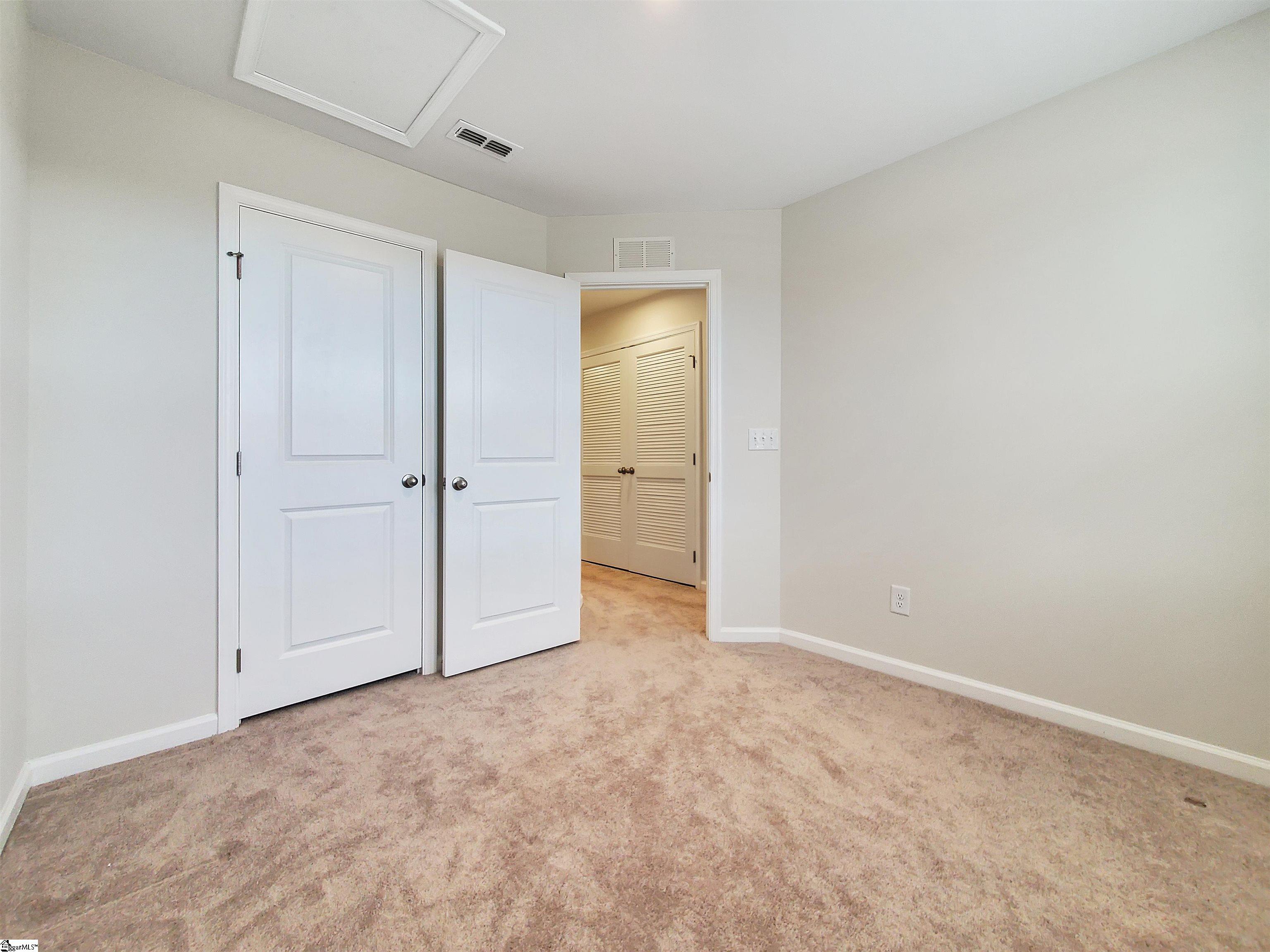 18 Pine Thicket Drive Greenville, SC 29617