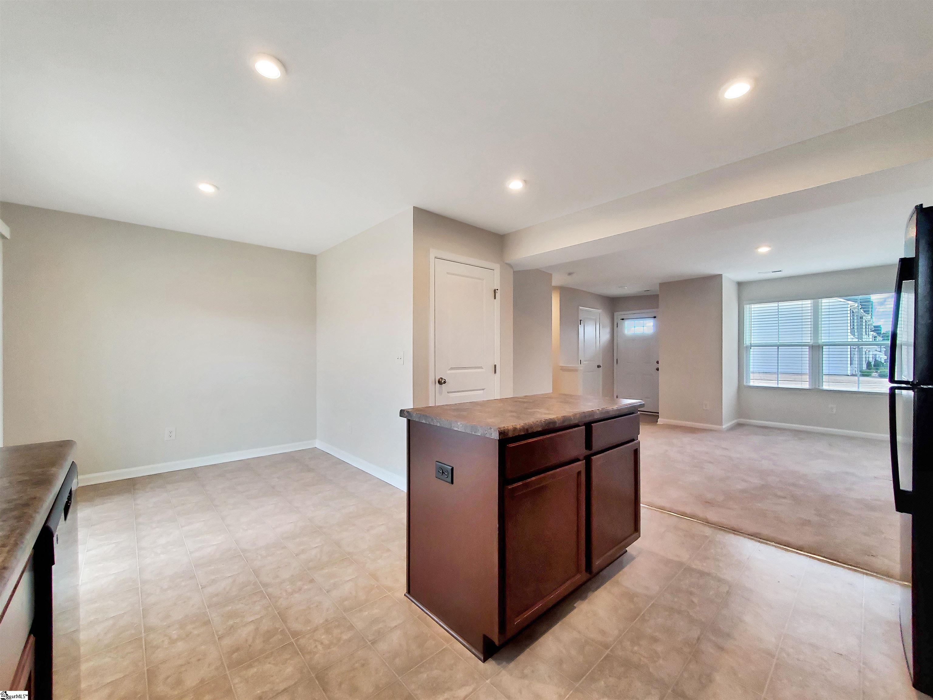 18 Pine Thicket Drive Greenville, SC 29617