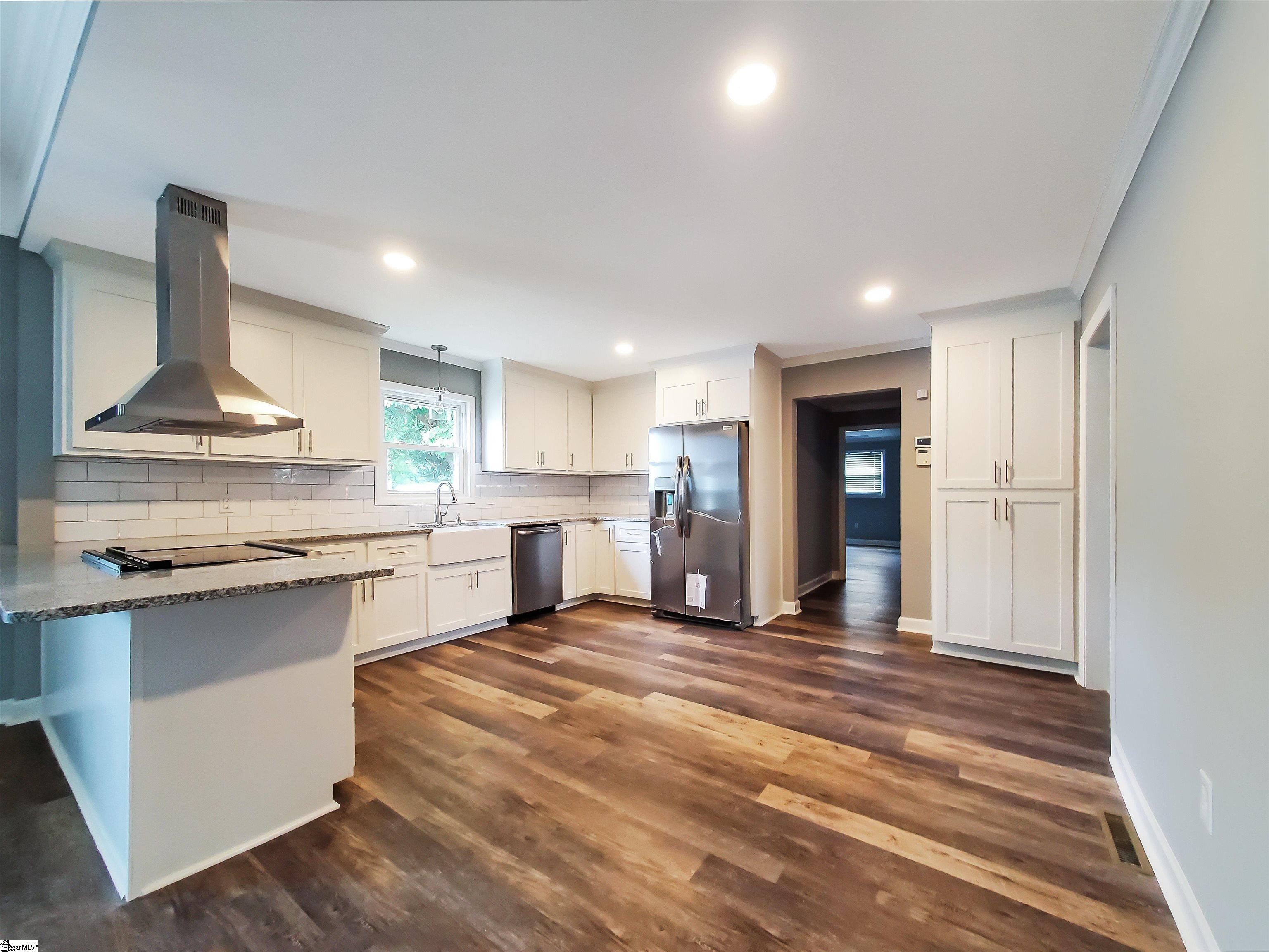 5 Welch Street Greenville, SC 29605
