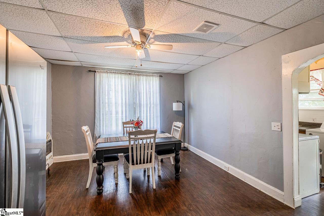 611 Round Street Woodruff, SC 29388