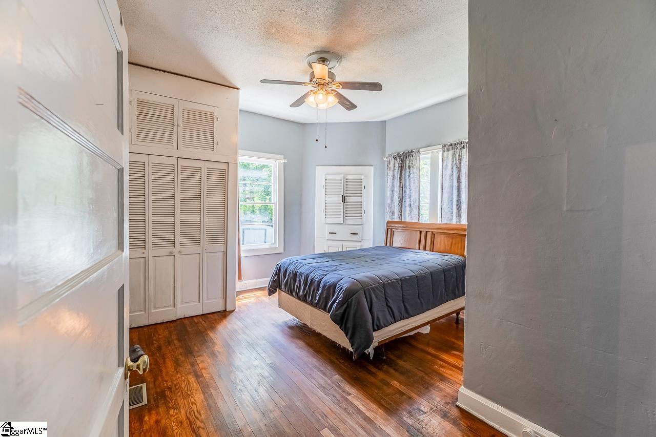 611 Round Street Woodruff, SC 29388